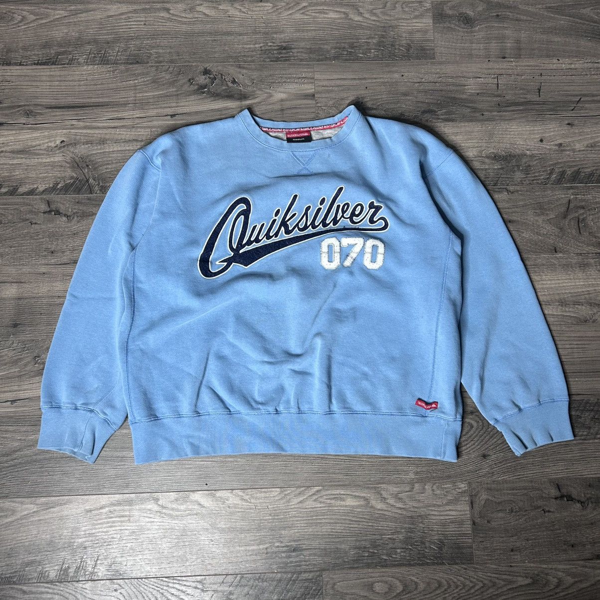 Quiksilver Quiksilver baby blue crewneck sz medium Size US M / EU 48-50 / 2 - 1 Thumbnail