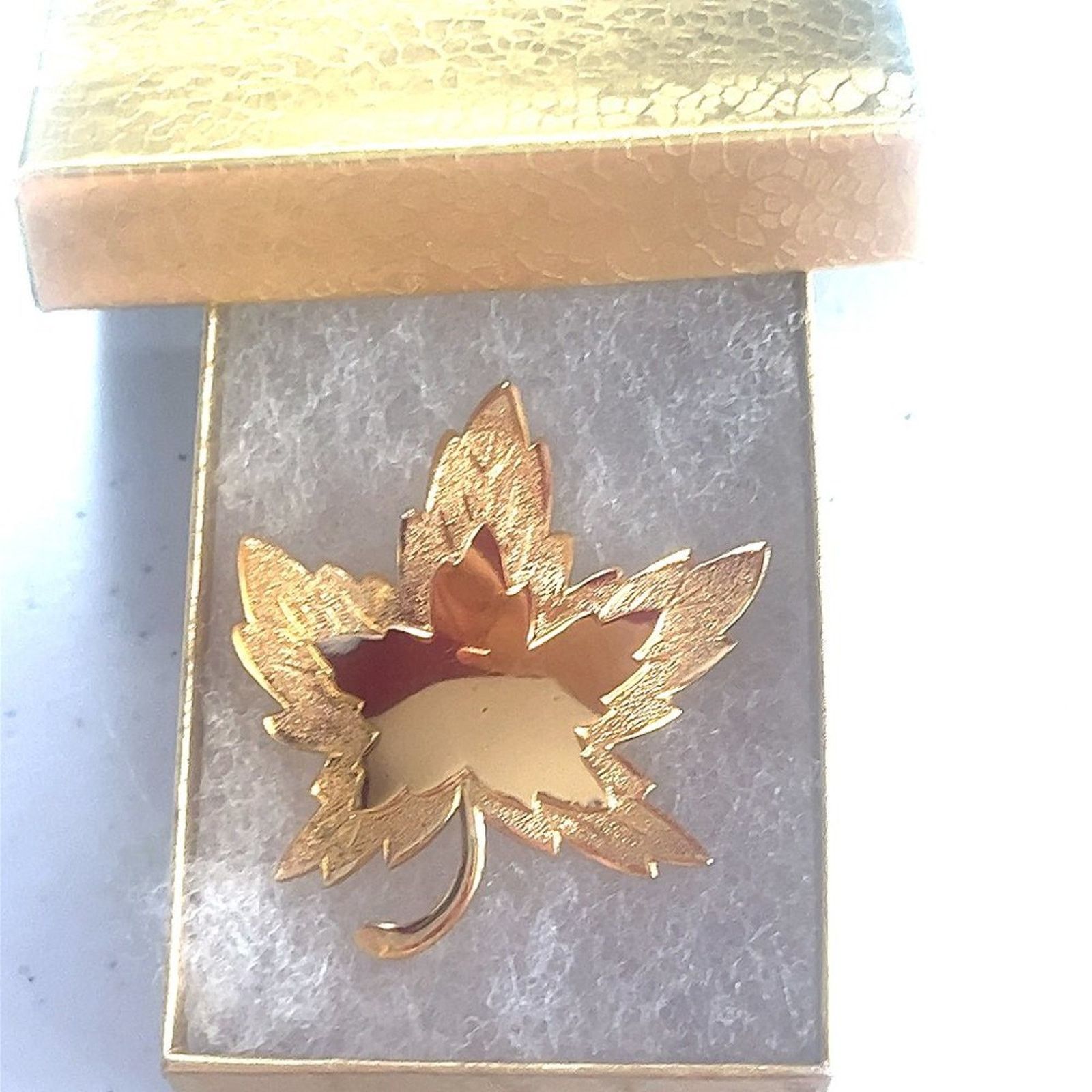 Monet Vintage Signed - Monet Goldtone Layered Maple Leaf Brooch Size ONE SIZE - 1 Thumbnail