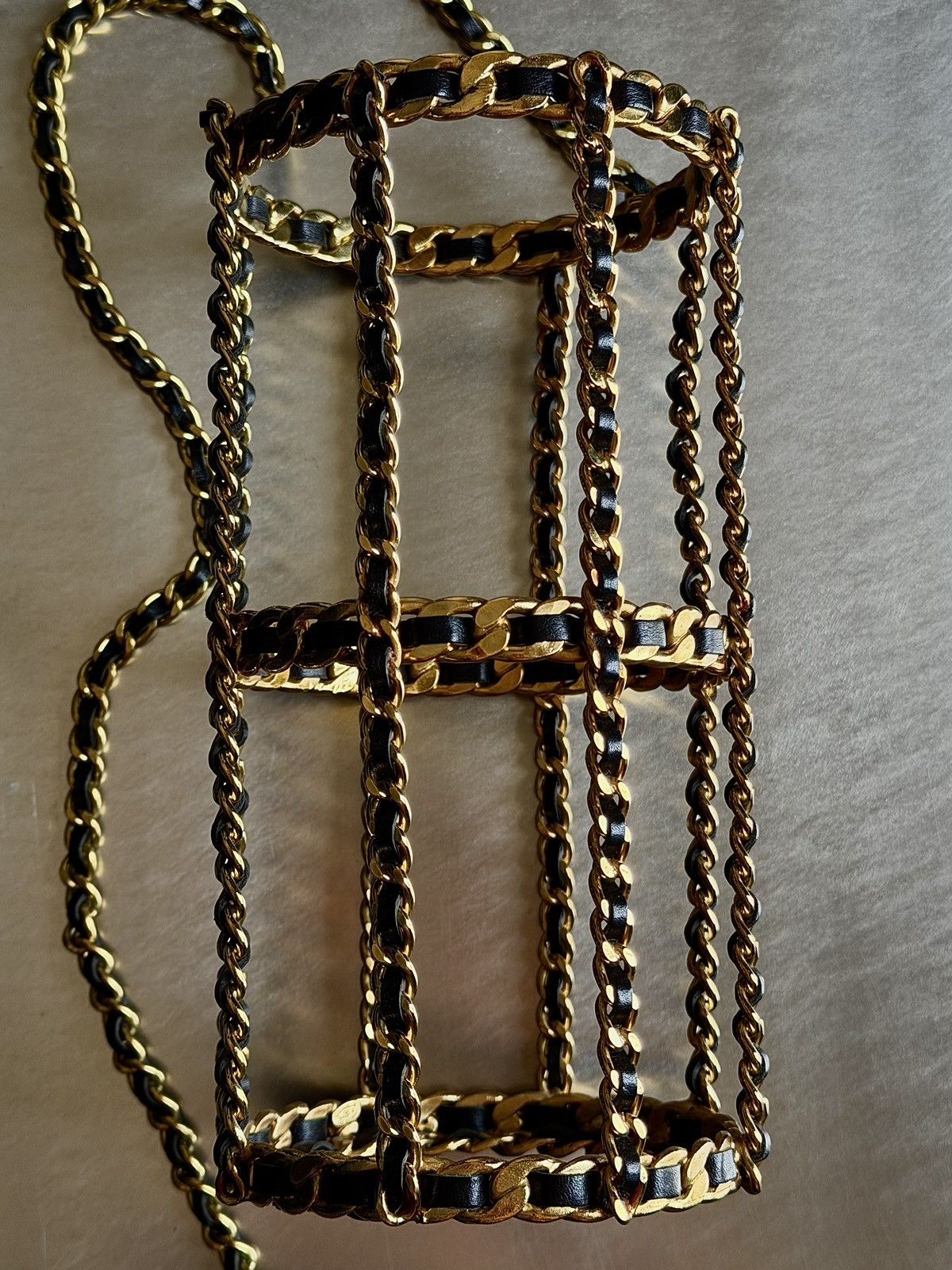 Chanel Chanel - Karl Lagerfeld - 1994 - Chain Link Bottle Holder Size ONE SIZE - 7 Thumbnail