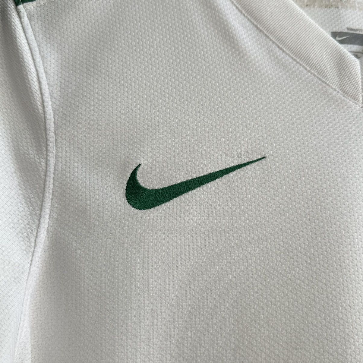 Nike Vintage Nike FC Celtic 2009/10 Away Soccer Jersey Blokecore Size US S / EU 44-46 / 1 - 7 Thumbnail
