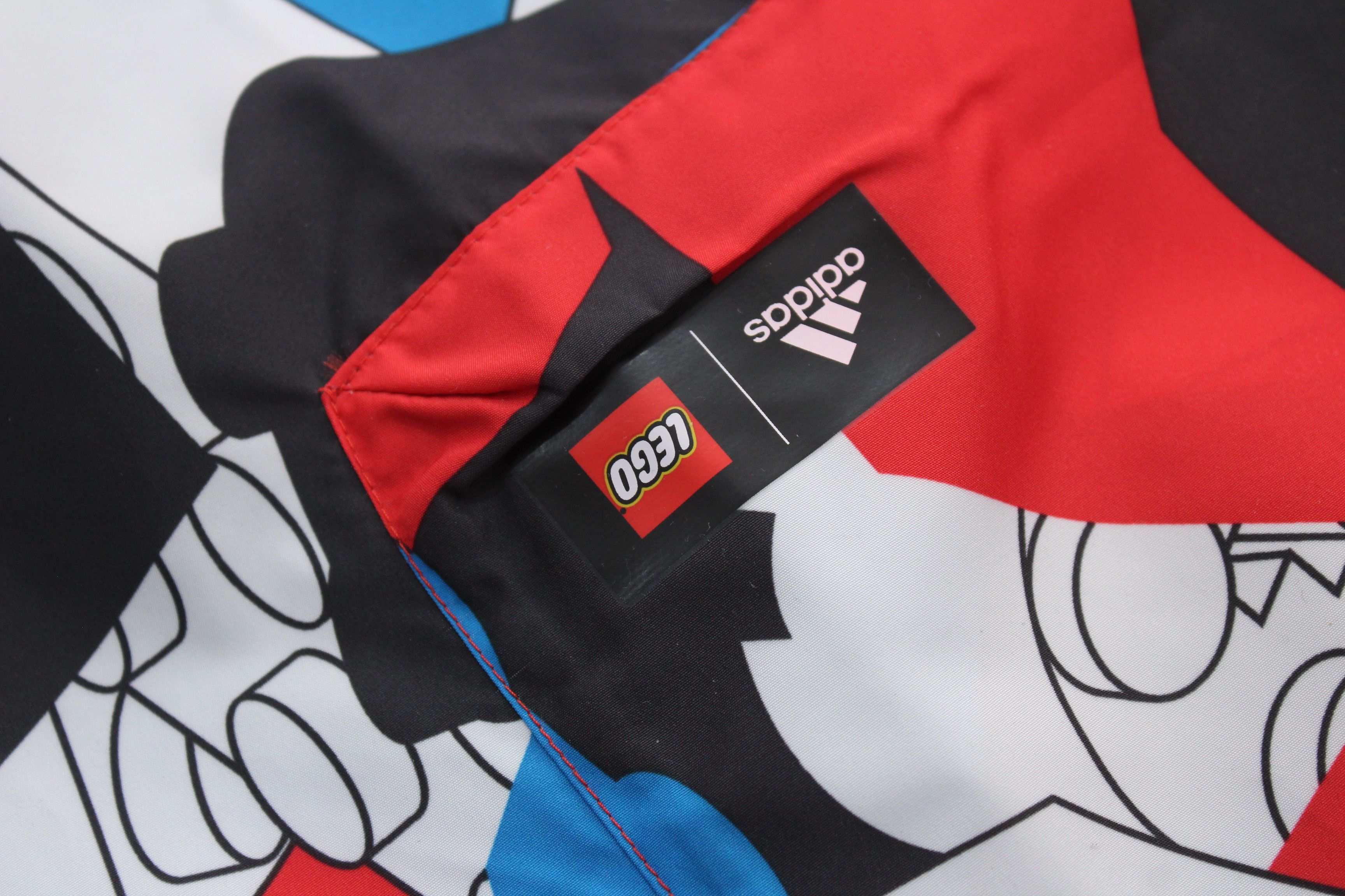 Adidas Adidas x LEGO Training Windbreaker Anorak Jacket Size US M / EU 48-50 / 2 - 11 Thumbnail