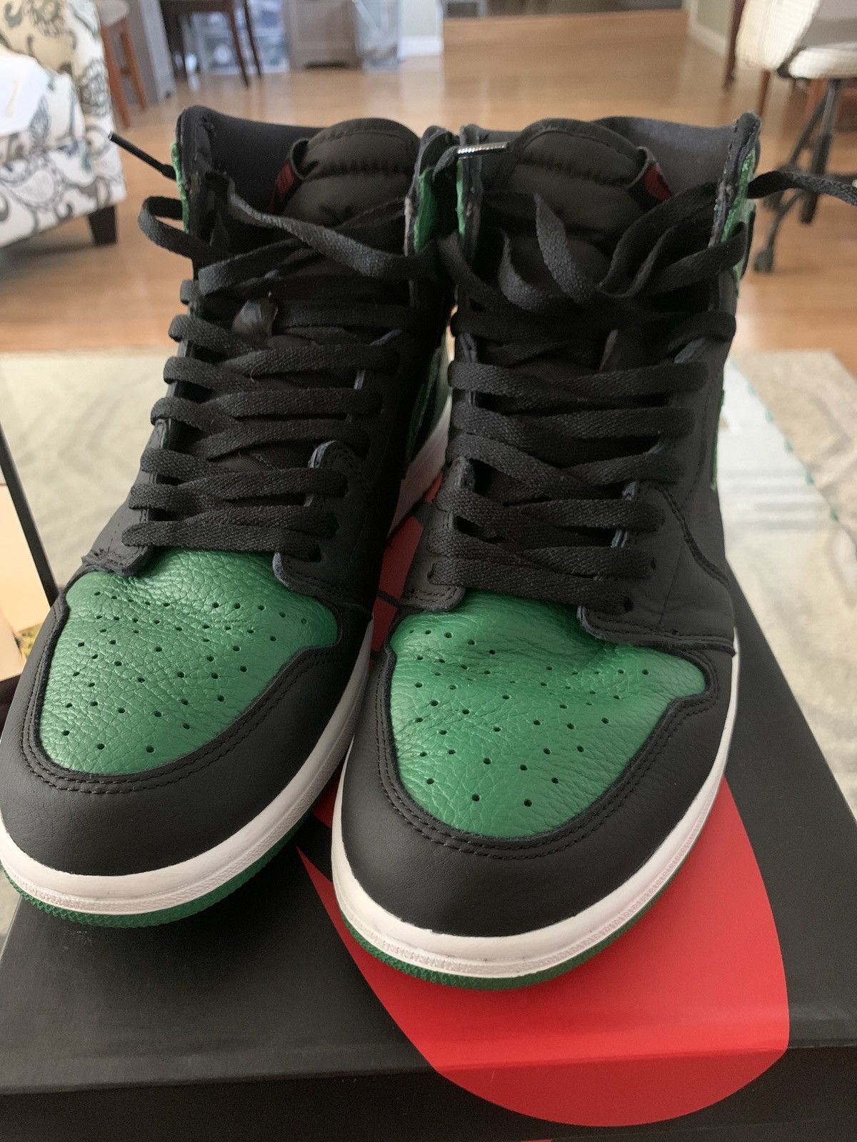 Jordan Brand × Nike AIR JORDAN 1 RETRO HIGH OG Size US 11.5 / EU 44-45 - 3 Thumbnail