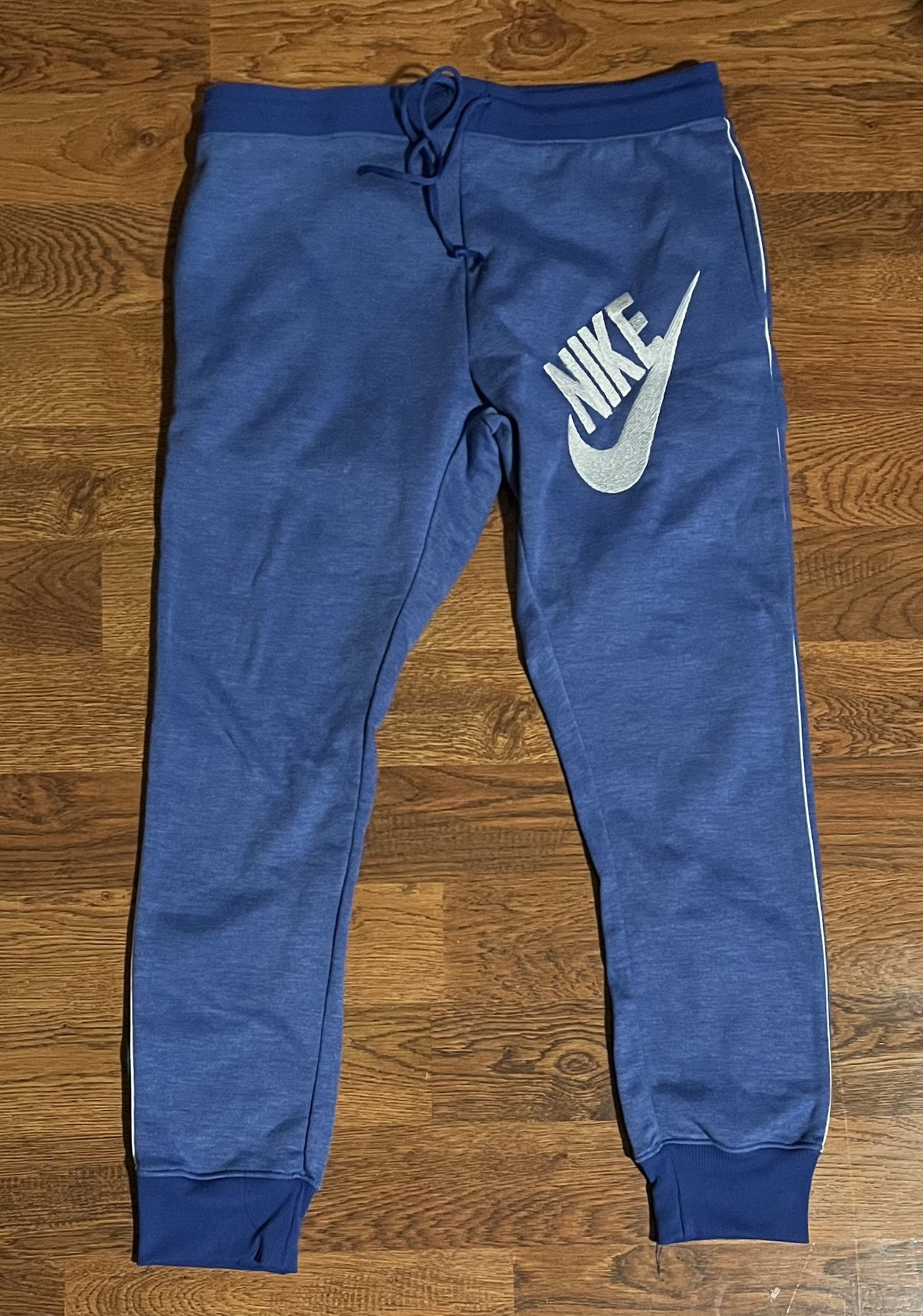 Nike Nike Sweatpants Size US 32 / EU 48 - 1 Thumbnail