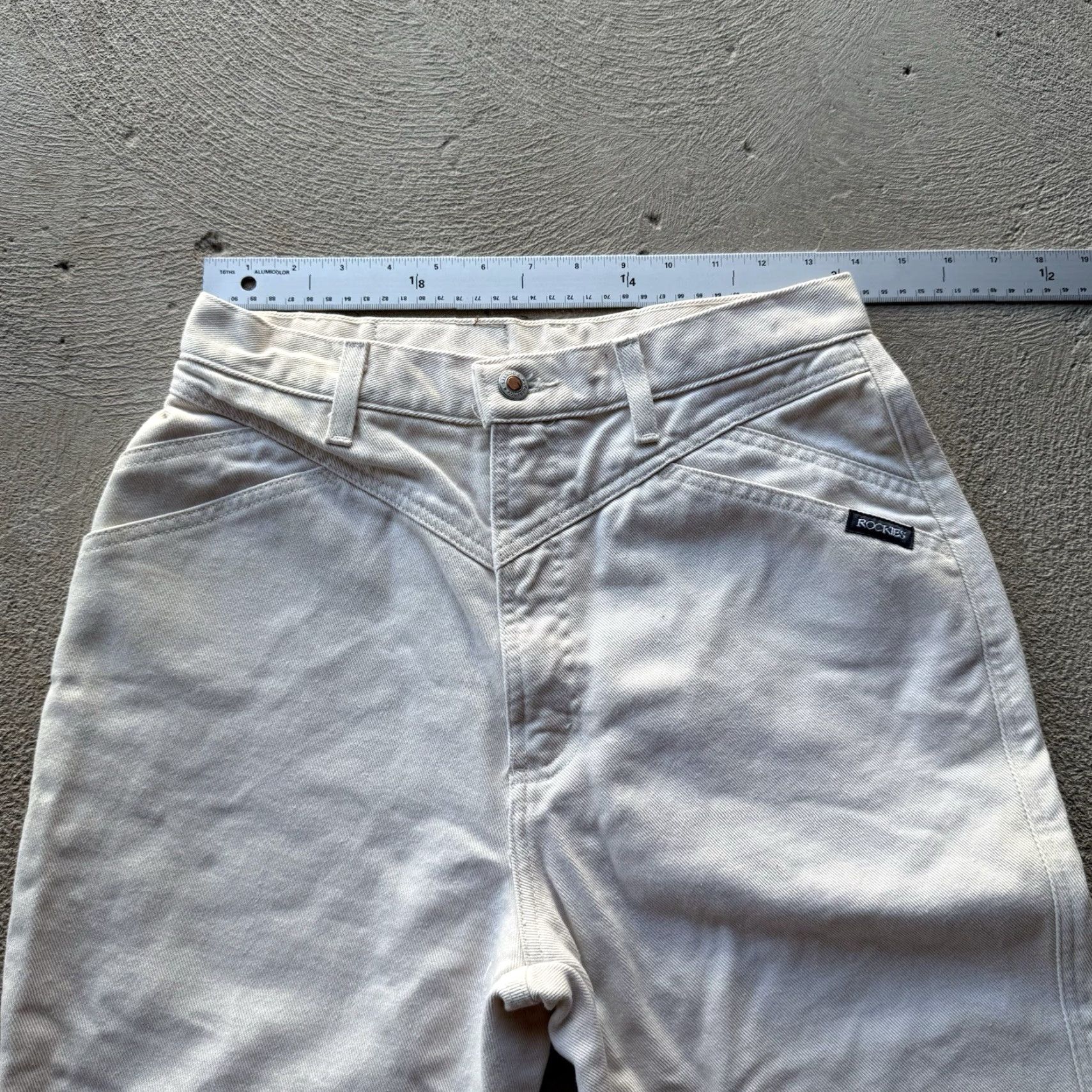 Vintage VINTAGE Rockies Jeans Womens 11 Beige Bare Back Straight Fit Denim Pants 80s 90s USA Western Men’s/ Women’s? Size 32" / US 10 / IT 46 - 7 Thumbnail