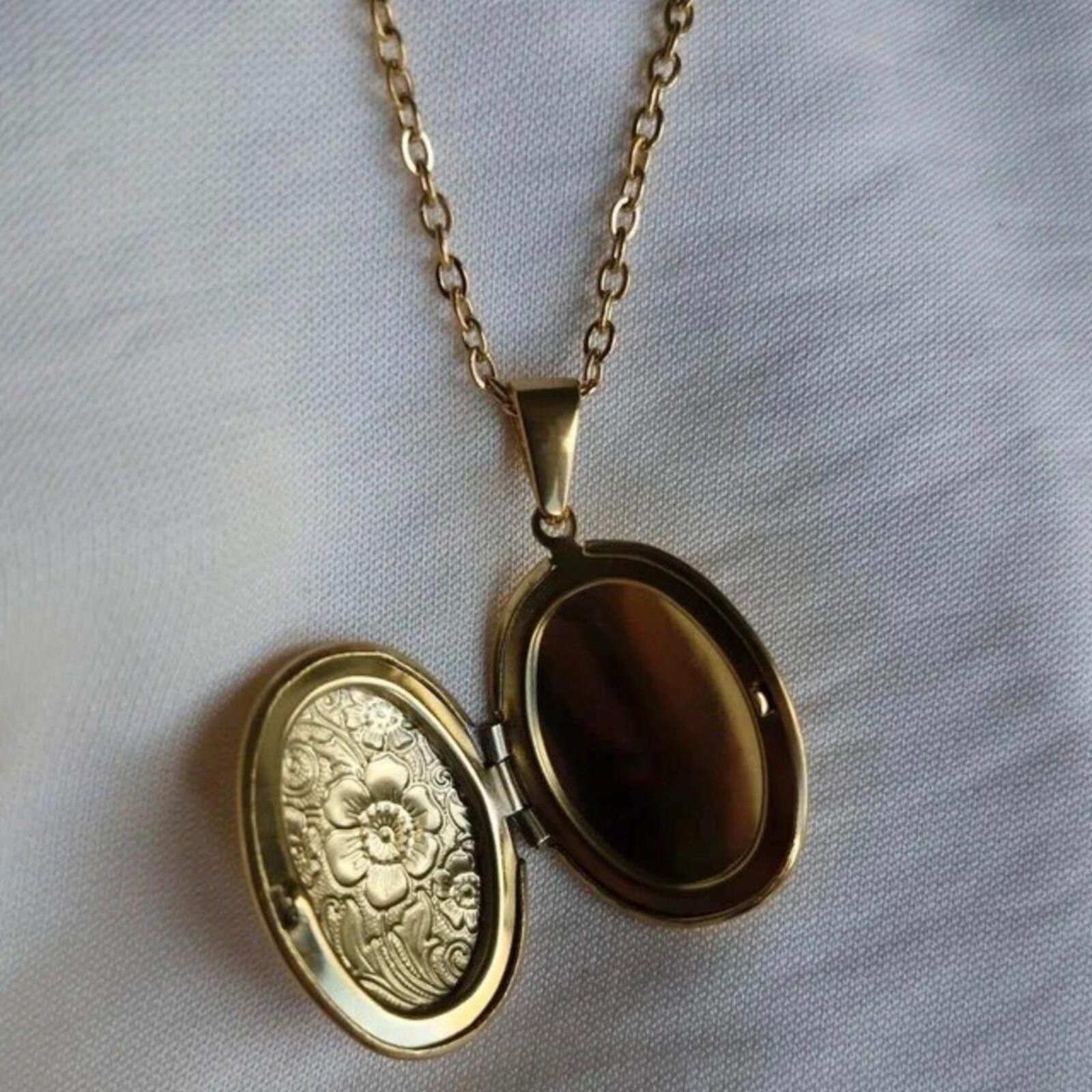 Other Gold plated flower engraved locket necklace Size ONE SIZE - 3 Thumbnail