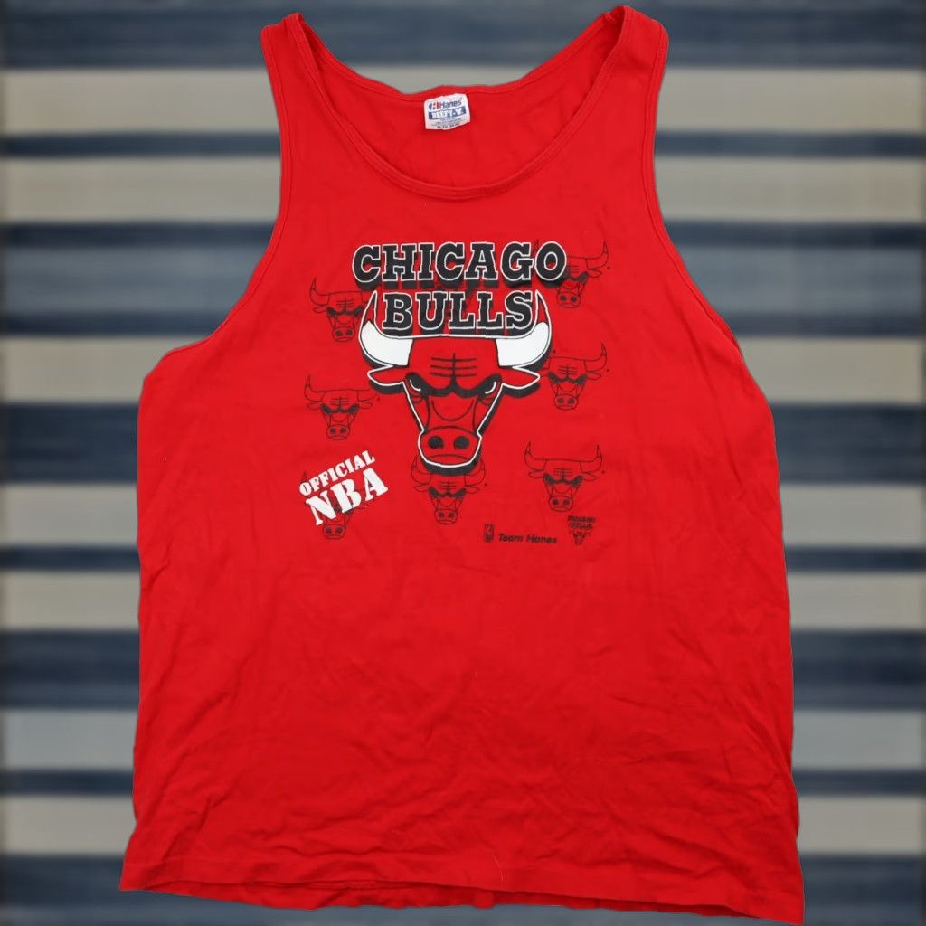 NBA VINTAGE Hanes Chicago Bulls Tank Top Shirt XL Men Red Notes 90s Graphic Hanes USA Made Basketball Mens Team NBA Size US XL / EU 56 / 4 - 1 Thumbnail