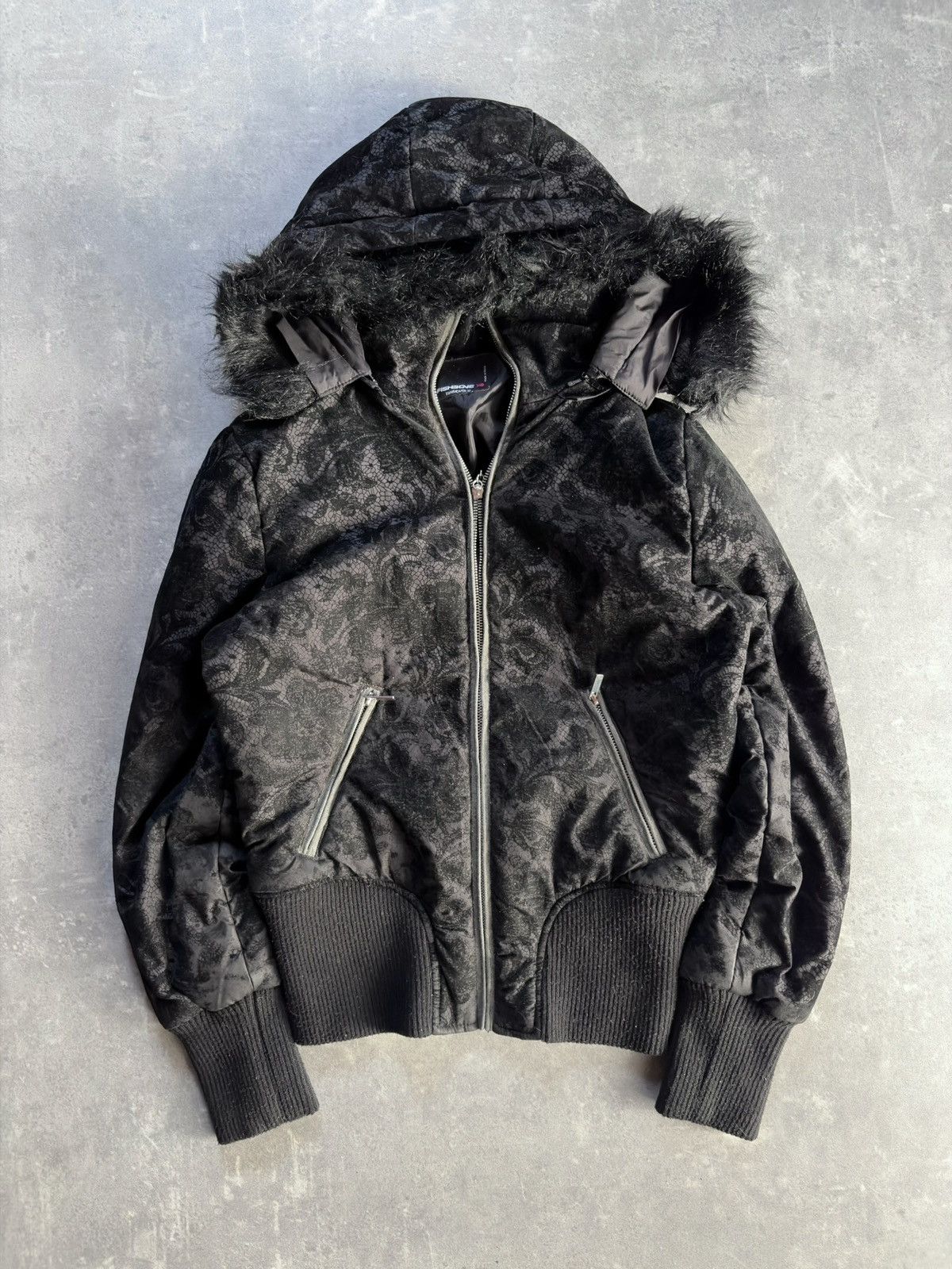 Japanese Brand 00s Fishbone Tribal AOP Faux Fur Hooded Bomber Jacket M Size M / US 6-8 / IT 42-44 - 1 Thumbnail