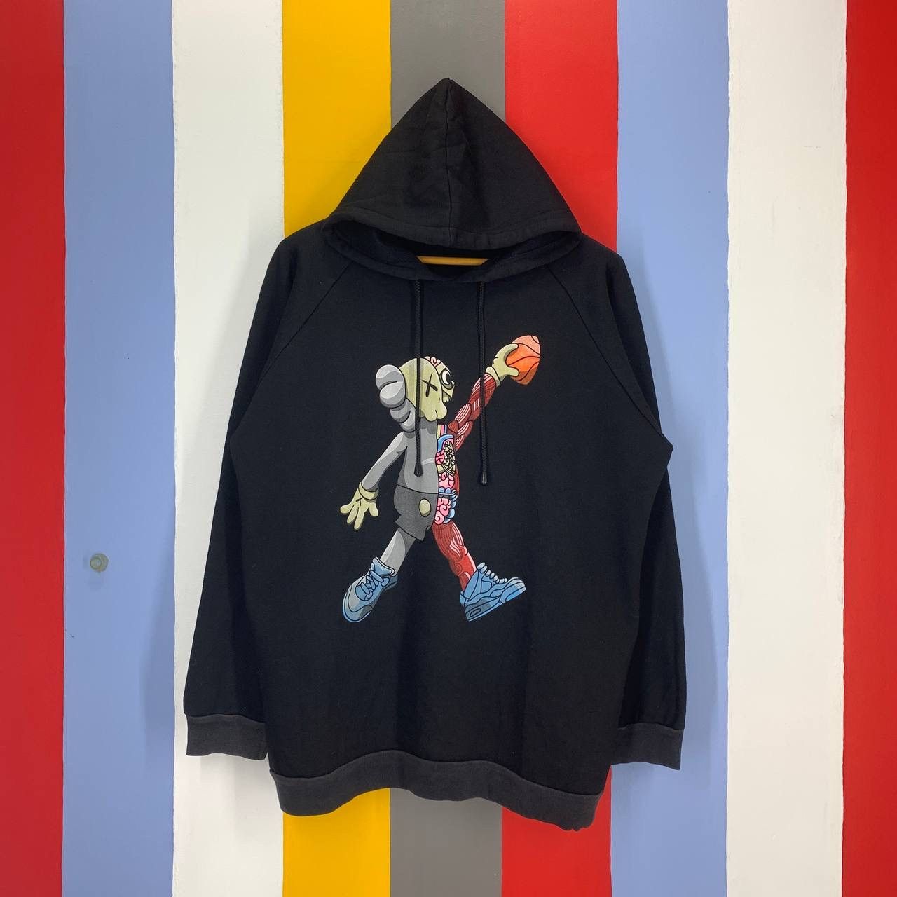 Other KAWS Bootleg Hoodie Pullover #2249/23 Size US XL / EU 56 / 4 - 1 Thumbnail
