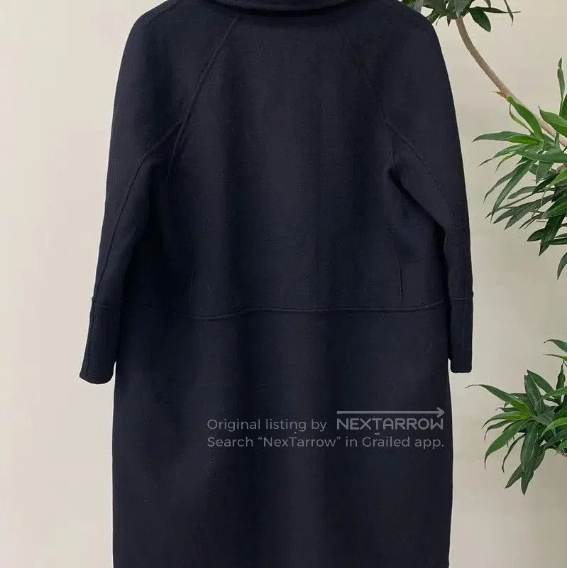 Max Mara MaxMara Elegant Black Coat for Women . Size L / US 10 / IT 46 - 3 Thumbnail