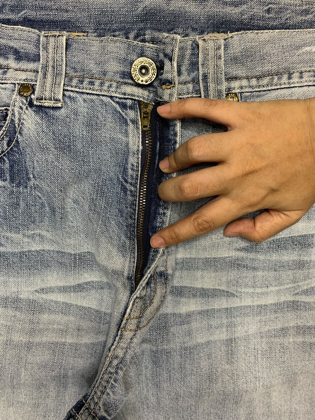Japanese Brand Vintage Japanese Brand Light Wash Distressed Bootcut Jeans Size US 33 - 3 Thumbnail