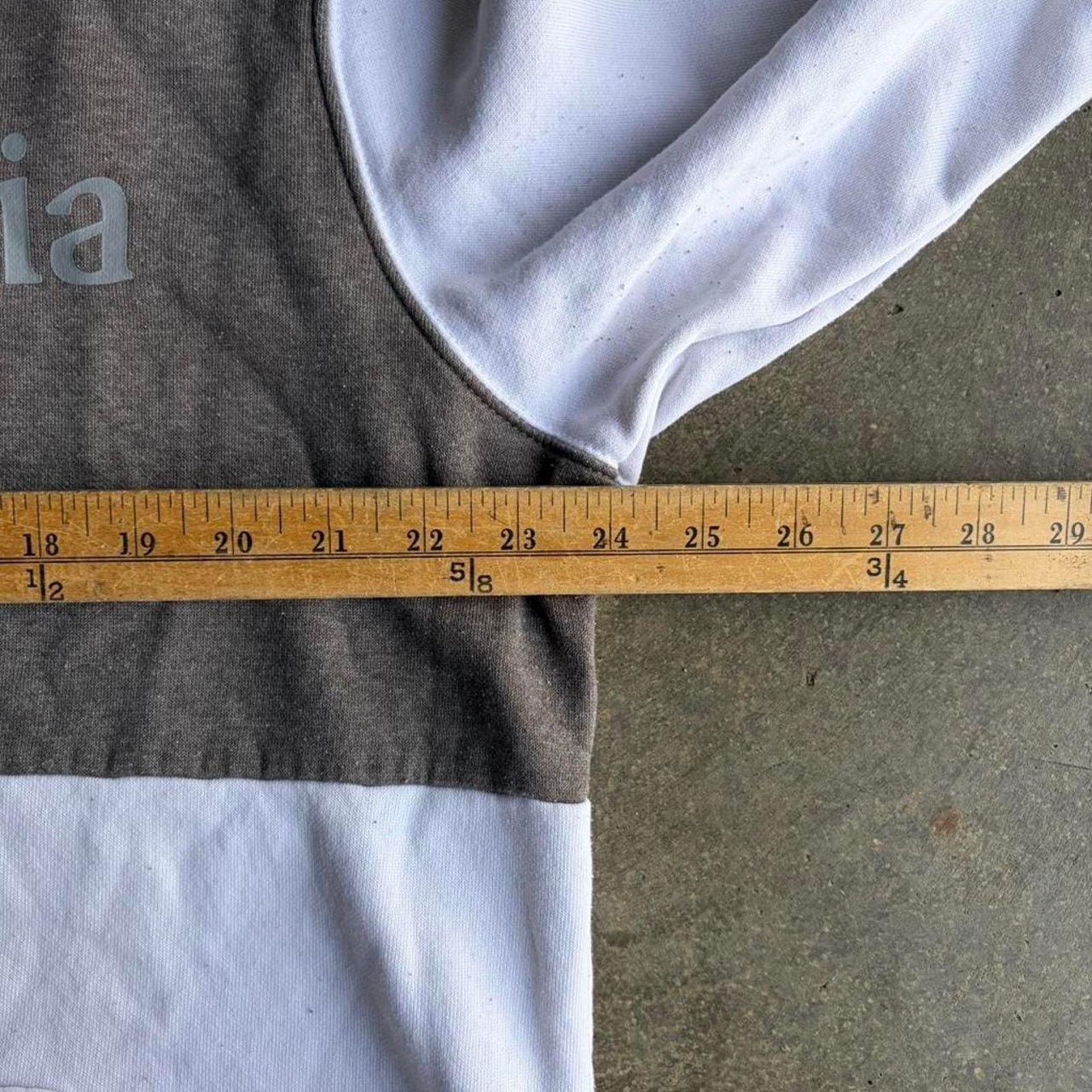 Columbia 2000s y2k columbia hoodie Size US L / EU 52-54 / 3 - 5 Thumbnail