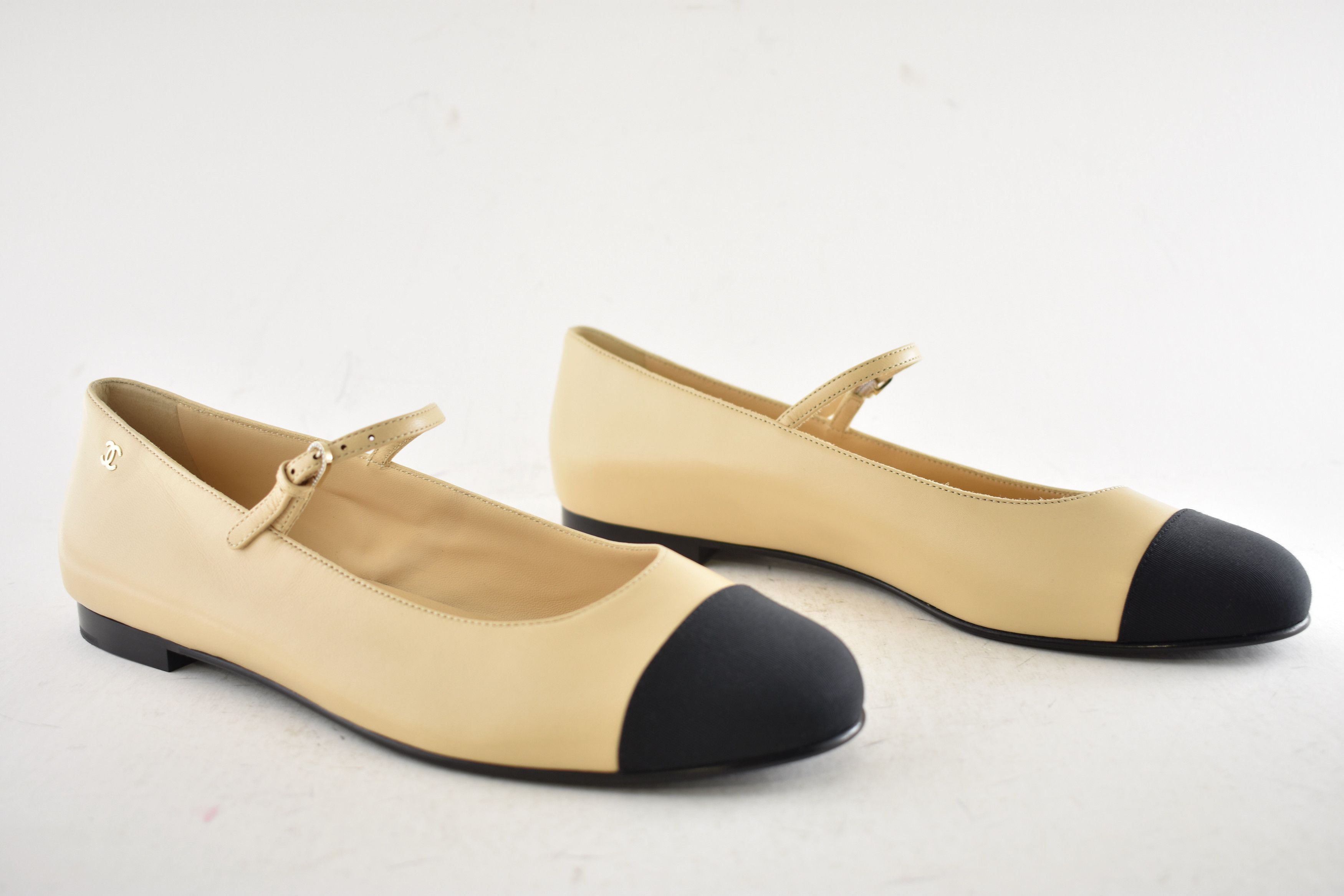 Chanel Chanel 24A CC Logo Mary Jane Ballerina Ballet Flat 42 Size US 12 / IT 42 - 3 Thumbnail