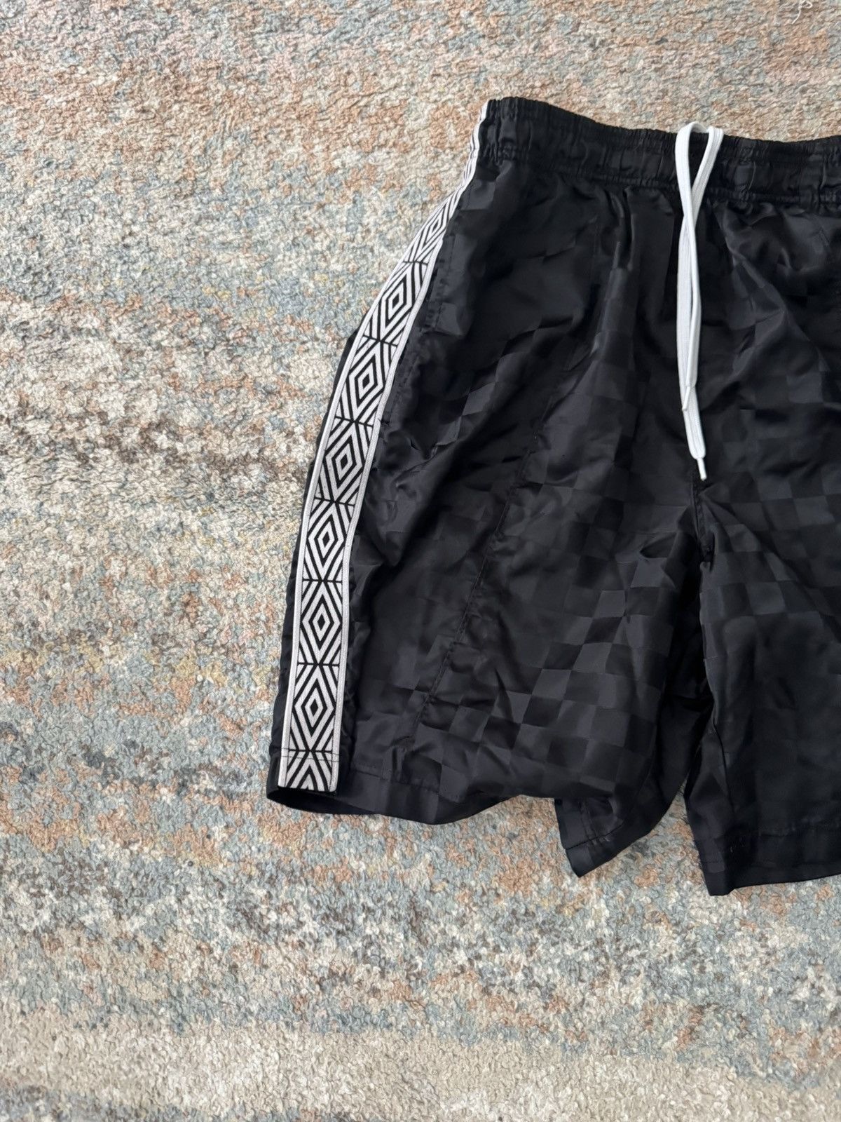 Umbro VTG Umbro Style Soccer Shorts Black L Size US 30 / EU 46 - 2 Thumbnail