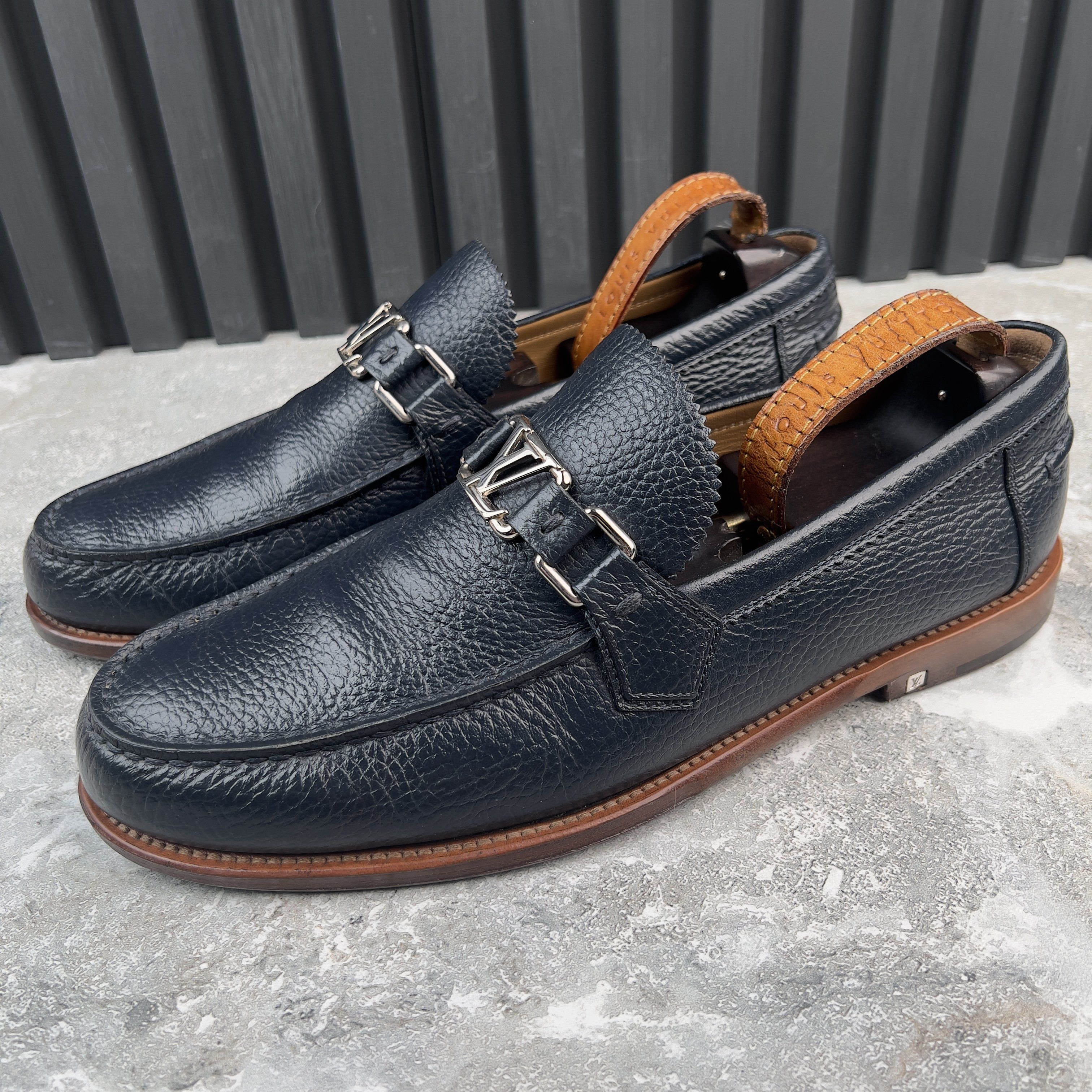 Louis Vuitton Major Loafers Grain Blue Leather Size US 9.5 / EU 42-43 - 1 Thumbnail