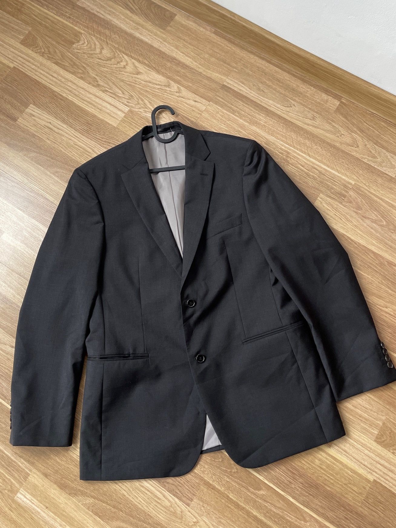 Hugo Boss Hugo Boss Paolini/Movio 100% Wool Suit 2 Piece US40R / UK50 Size 40R - 5 Thumbnail