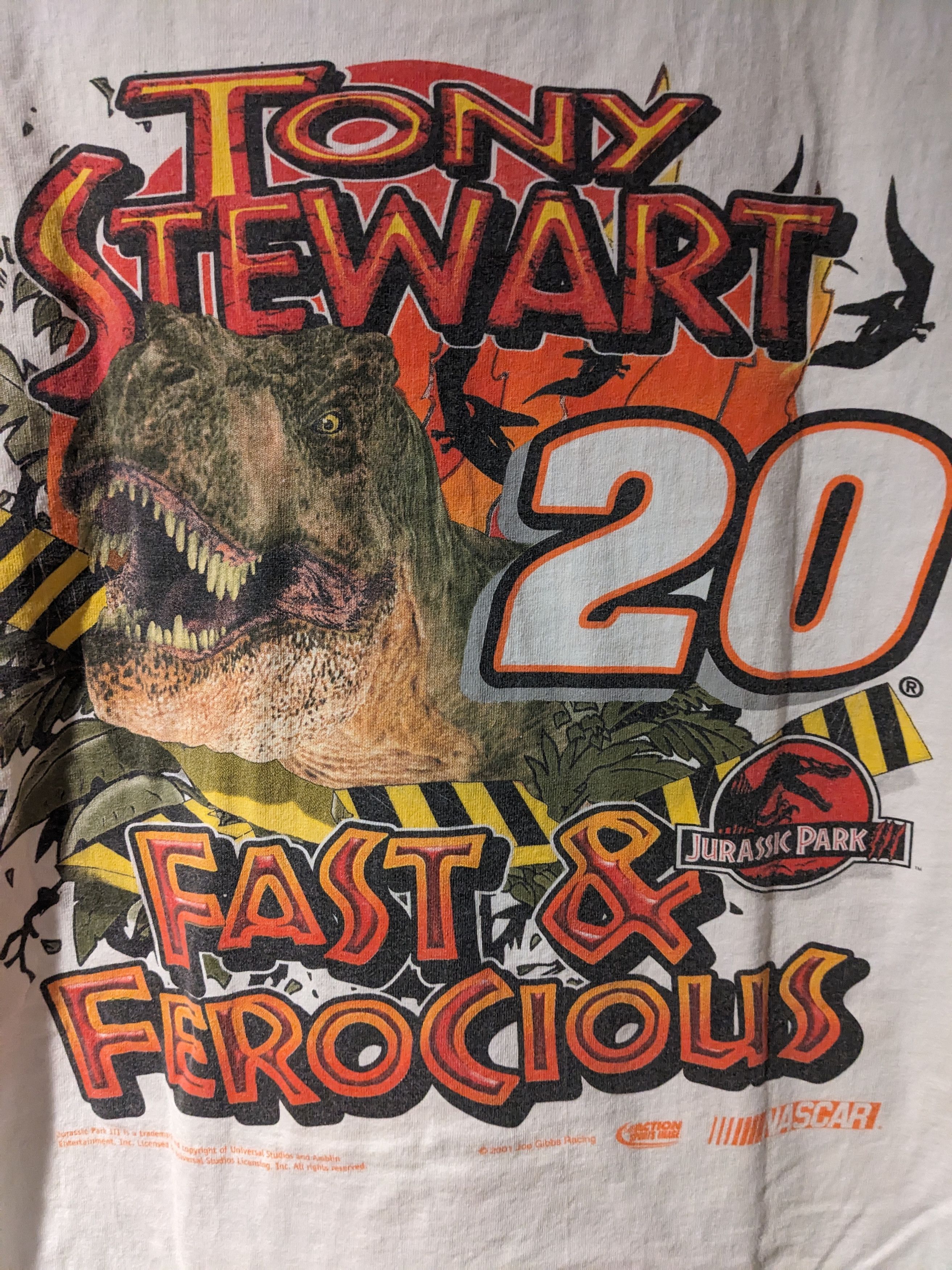 Chase Authentics × NASCAR × Vintage Vintage 2001 Tony Stewart Jurassic Park Nascar Chase T-Shirt Size US XL / EU 56 / 4 - 6 Thumbnail