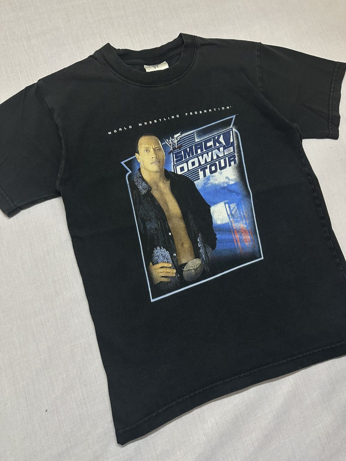 WWF vintage 2002 World Wrestling Federation (WWF)Rock SmackDown. Size US S / EU 44-46 / 1 - 2 Thumbnail