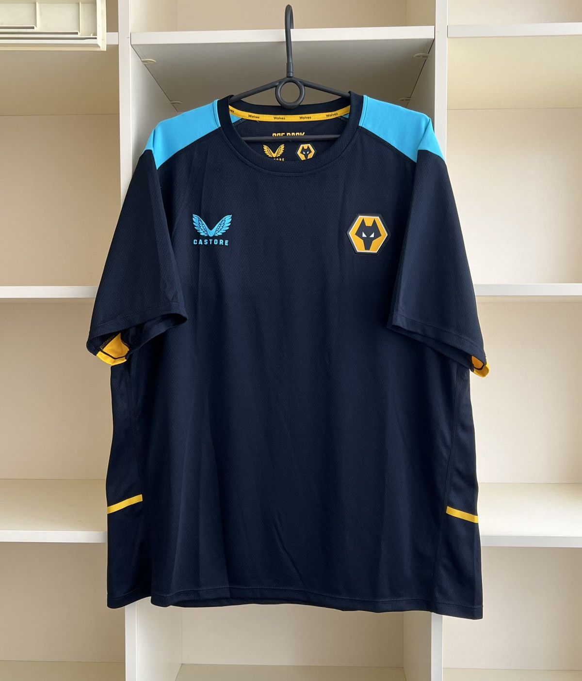 Castore Castore Wolverhampton Jersey Soccer Football Blokecore Size US XXL / EU 58 / 5 - 1 Thumbnail