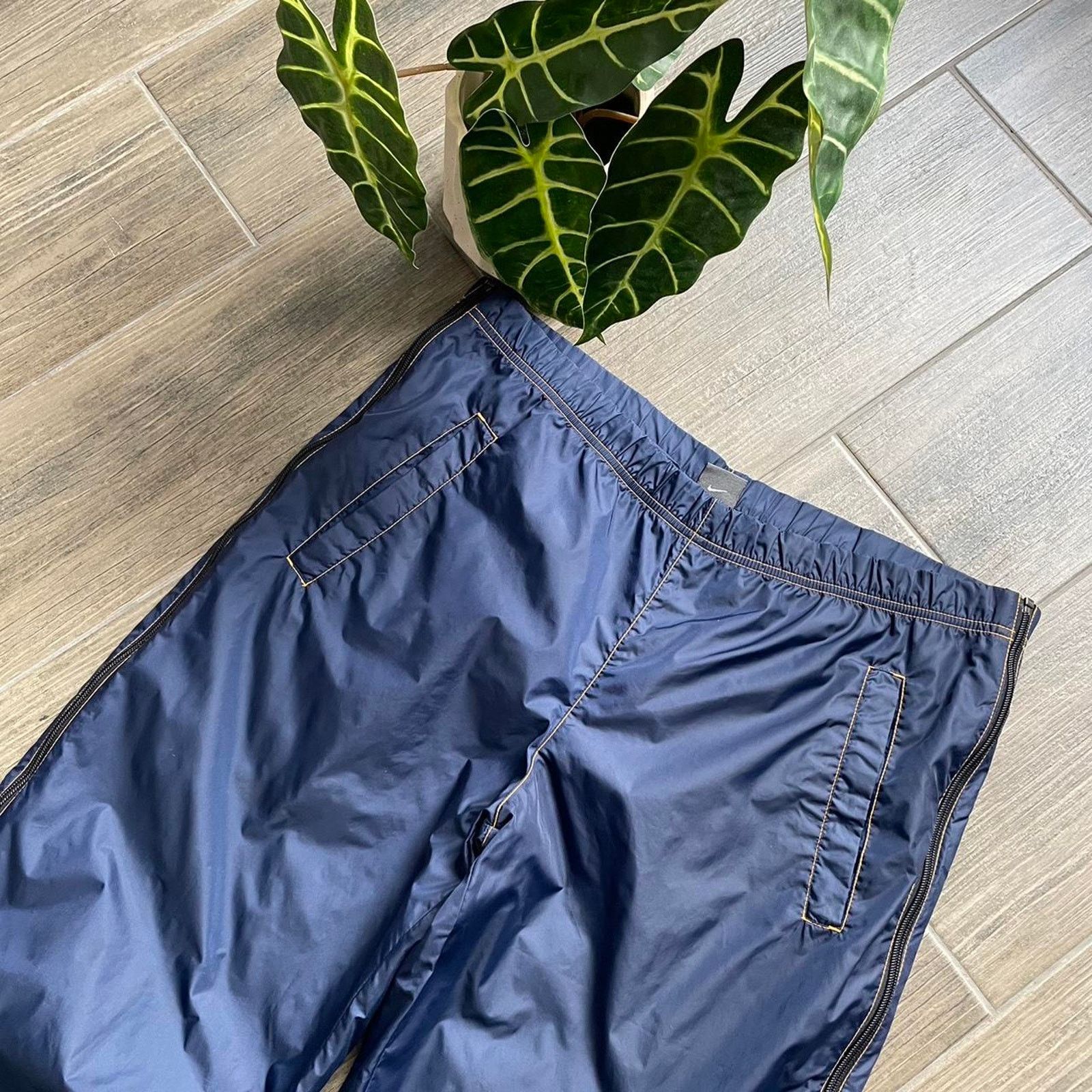 Nike Nike y2k drill track baggy nylon pants Size US 32 / EU 48 - 4 Thumbnail