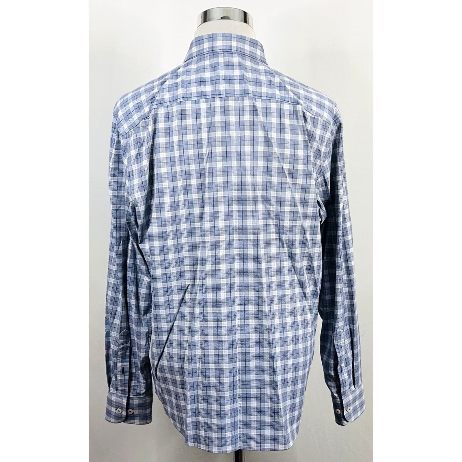 UNTUCKit UNTUCKit XL Slim Fit Performance Shirt Blue Glen Plaid Nylon Blend Shirt Button-Front Slimming Mens XL Blue Plaid Nylon Blend Size US XL / EU 56 / 4 - 5 Thumbnail