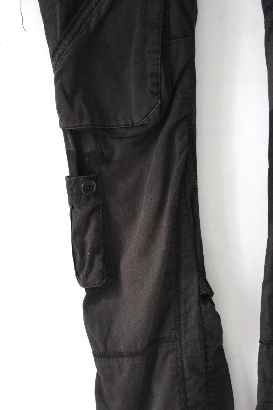If Six Was Nine 2000S JAPANESE RECONSTRUCTED MULTI-POCKET DISTRESSED PANTS Size US 30 / EU 46 - 9 Thumbnail