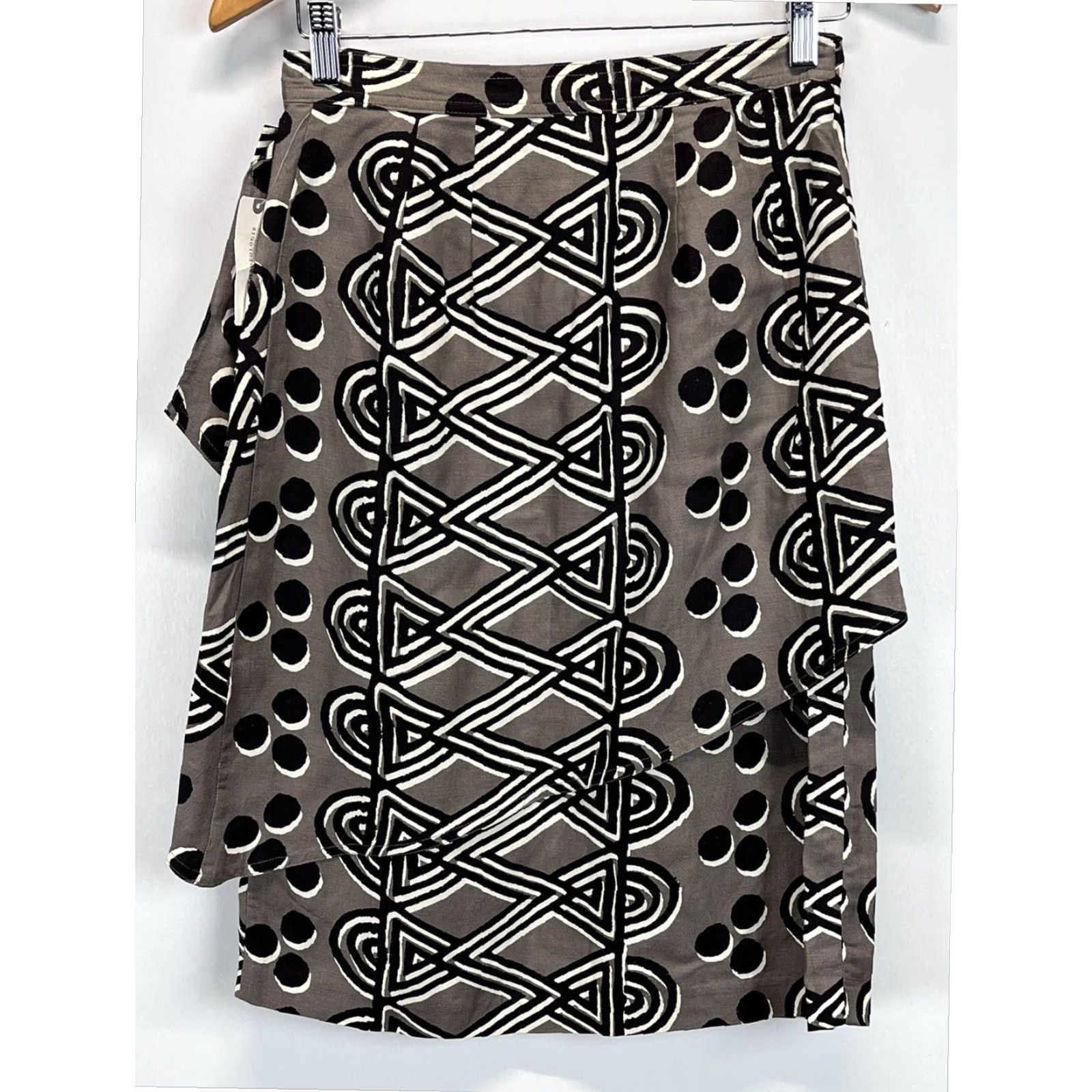 Vintage Maeve by Anthropologie Tribal Print Skirt Womens Grey Black Knee Length Faux Wrap Linen Blend Size 2 Spring Summer Size 26" / US 2 / IT 38 - 2 Thumbnail