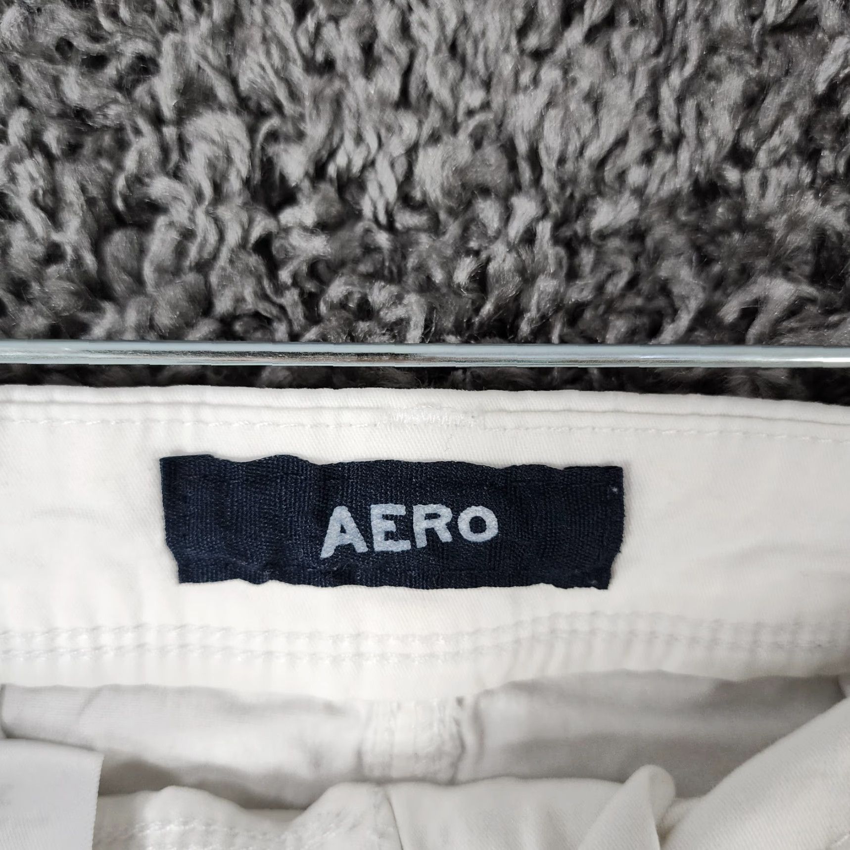 Vintage AERO Mens Chino Shorts Size 38 White Cotton Regular Size US 38 / EU 54 - 3 Thumbnail