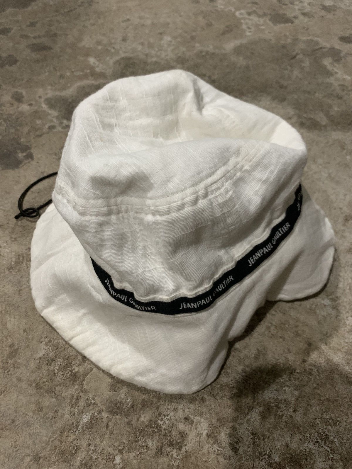 Jean Paul Gaultier JEAN PAUL GAULTIER WRAP AROUND BUCKET HAT Size ONE SIZE - 2 Thumbnail