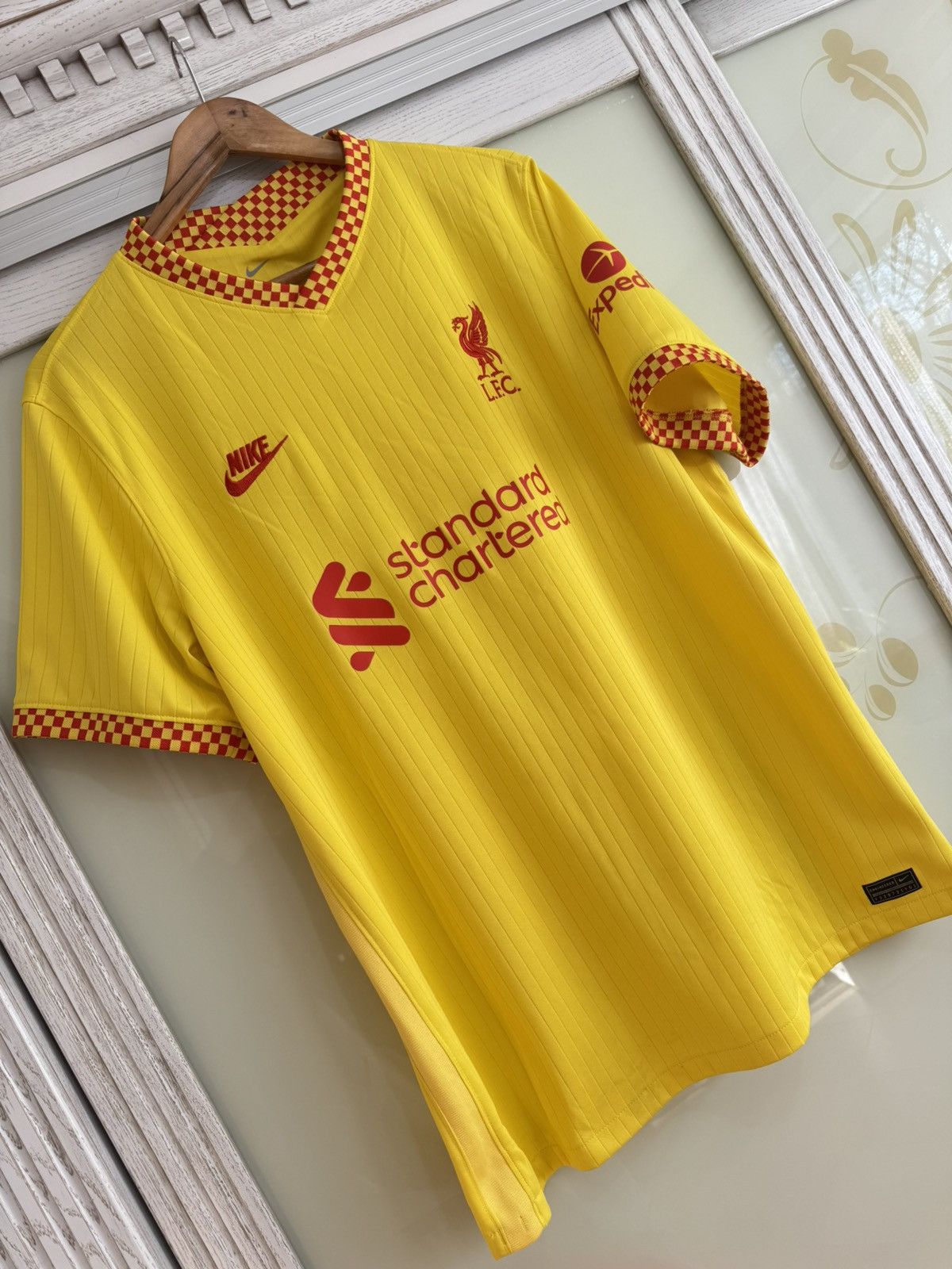 Nike Liverpool 2021-2022 Third Soccer Jersey Football Kit Shirt Size US XL / EU 56 / 4 - 4 Thumbnail