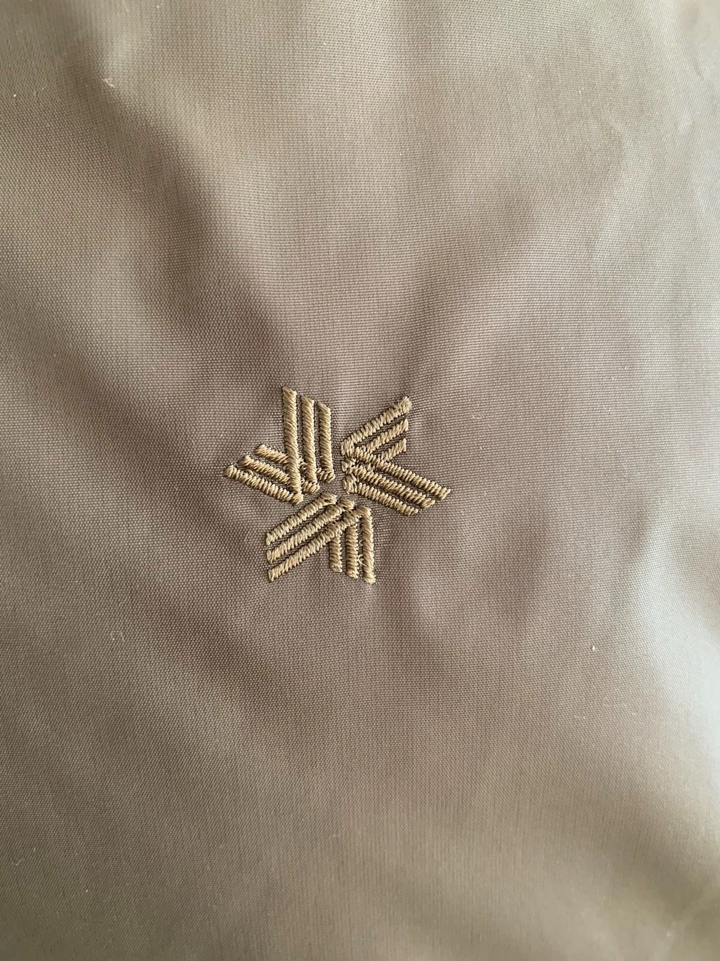 Goldwin Goldwin Lifestyle Down-Filled Warm Jacket GL22721 L (New) Size US L / EU 52-54 / 3 - 2 Thumbnail