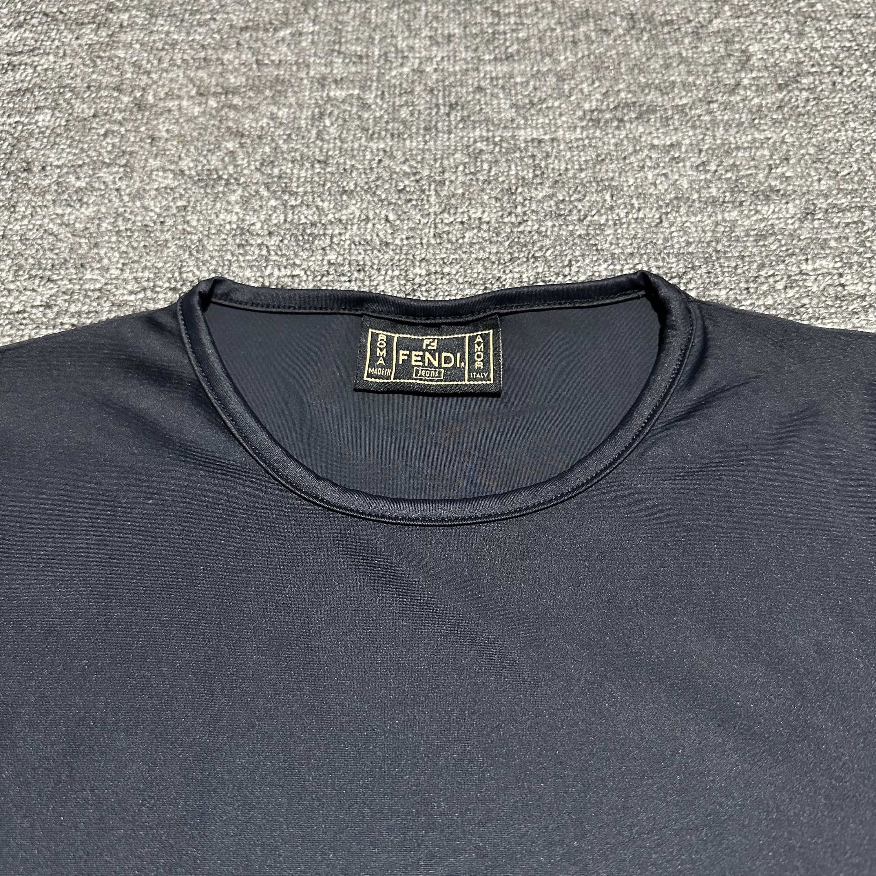 Fendi Fendi Tee Size XS / US 0-2 / IT 36-38 - 2 Thumbnail