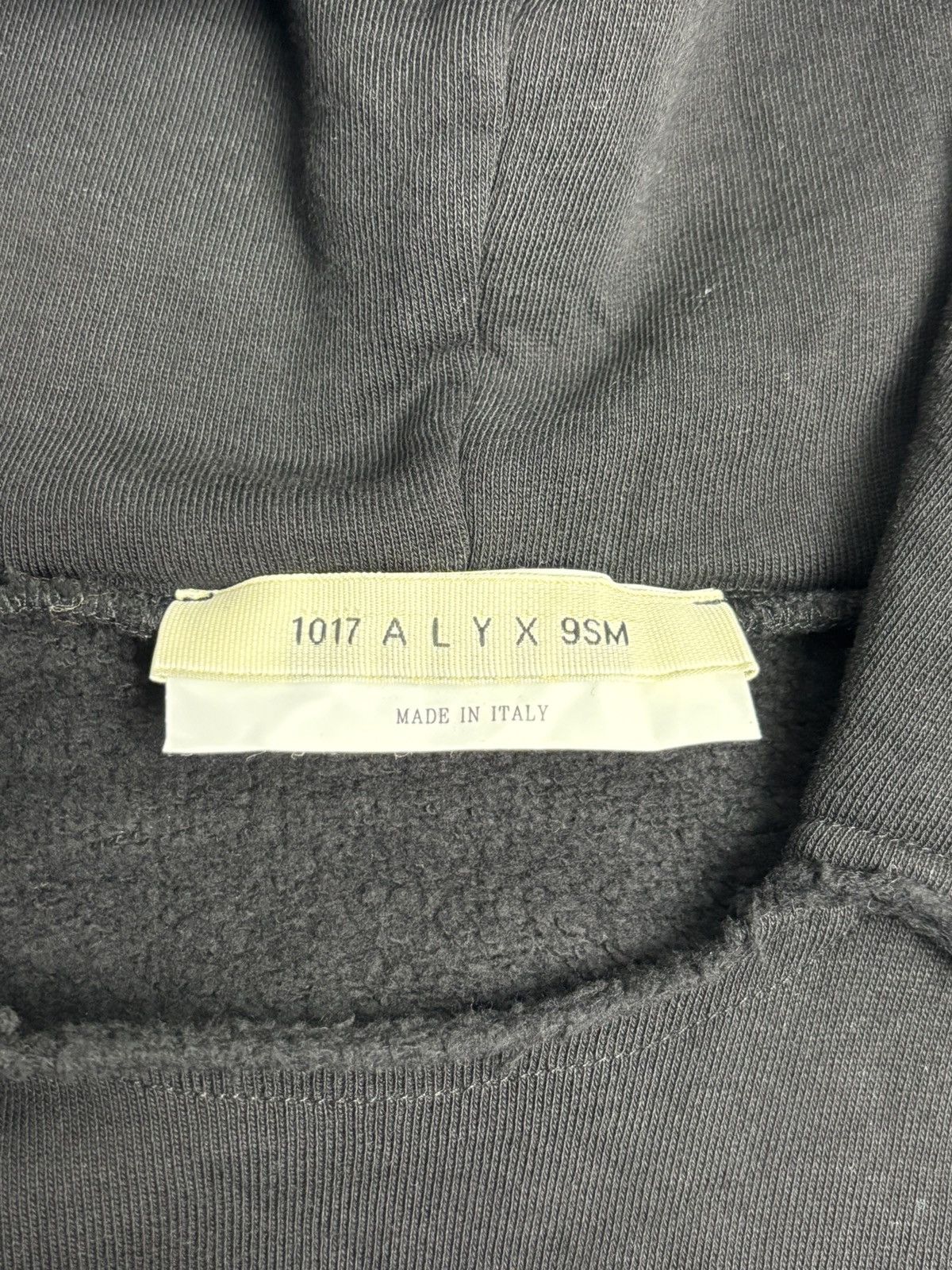 1017 ALYX 9SM 1017 ALYX 9SM Collection Logo Cropped Sweatshirt 'Black' Size XS / US 0-2 / IT 36-38 - 6 Thumbnail