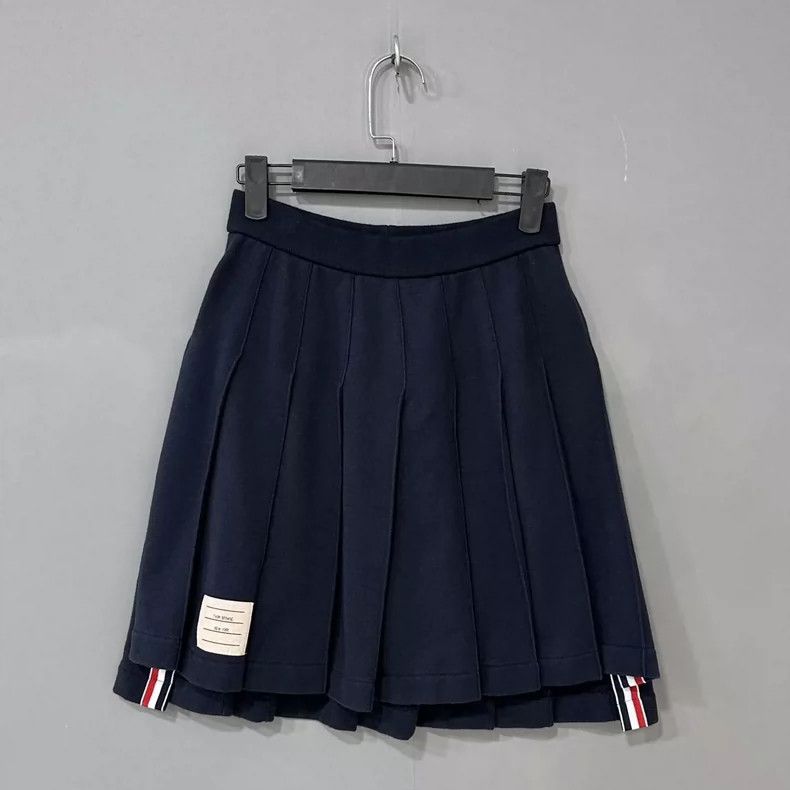 Thom Browne Thom Browne Classic pleated skirt Size 24" / US 00 / IT 34 - 2 Thumbnail