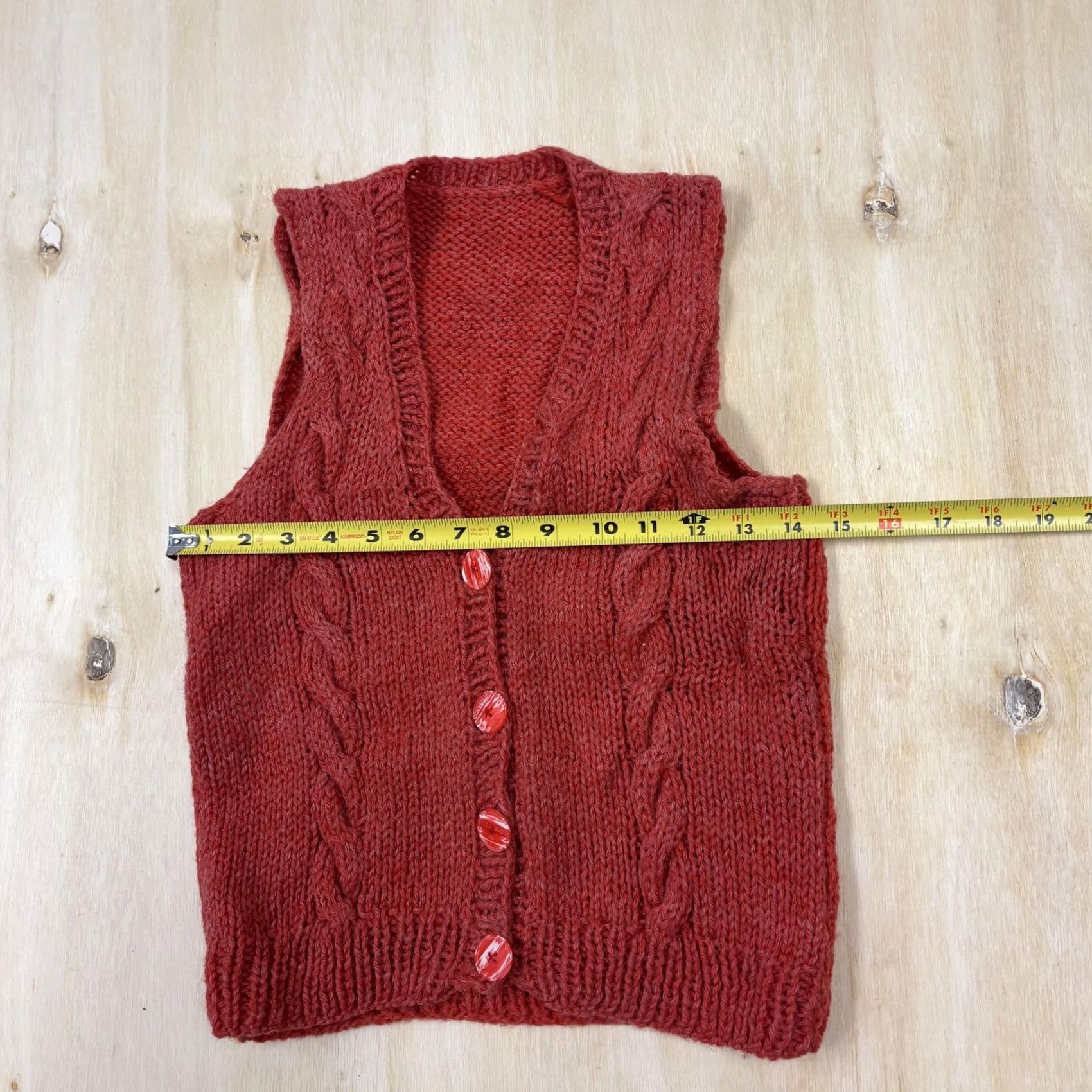 Vintage VINTAGE Handmade Sweater Vest Womens XS Red Cable Knit Button Front Cardigan Boho Size XS / US 0-2 / IT 36-38 - 3 Thumbnail