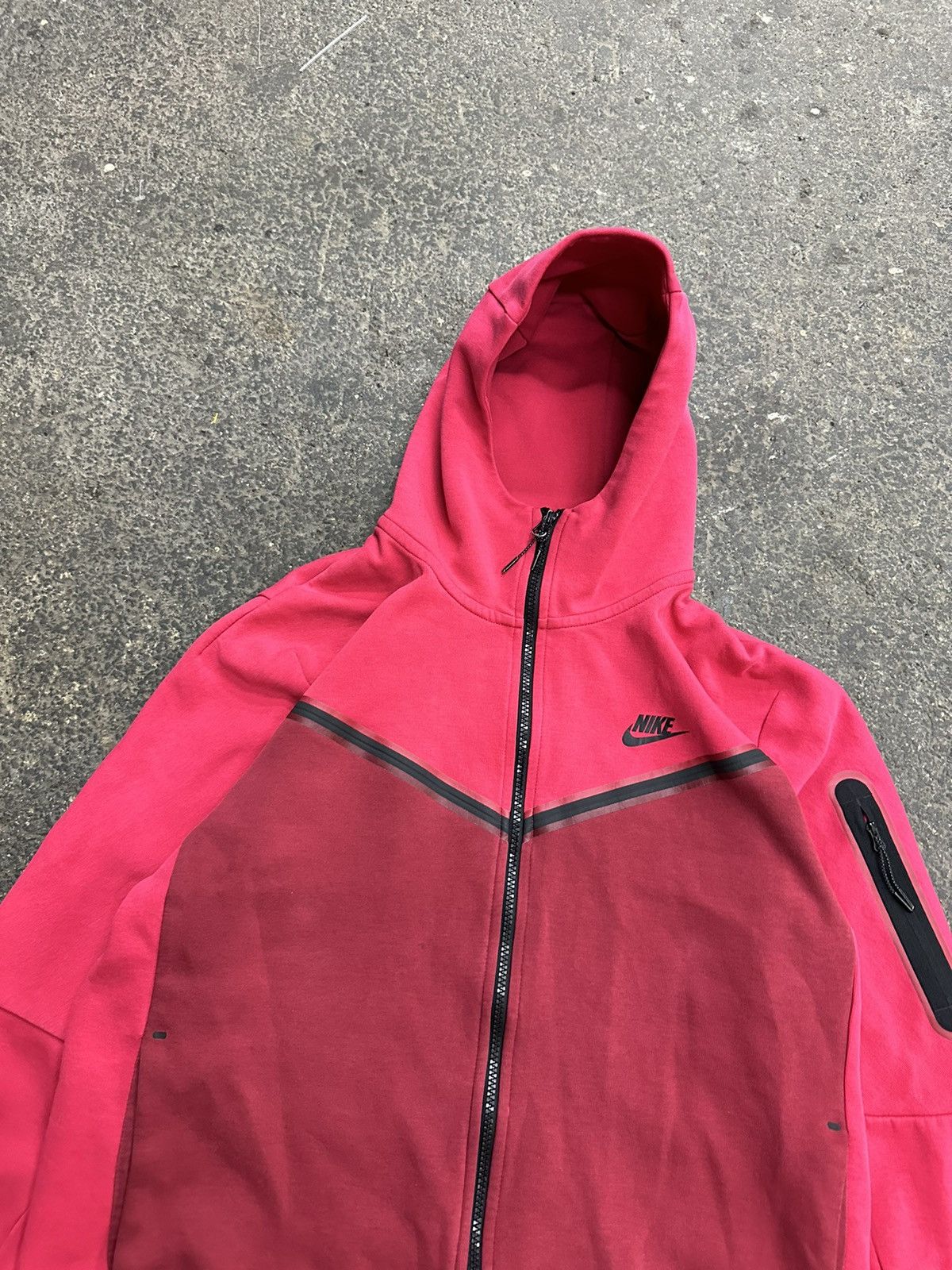 Vintage Nike tech very berry black full zip hoodie Size US L / EU 52-54 / 3 - 5 Thumbnail