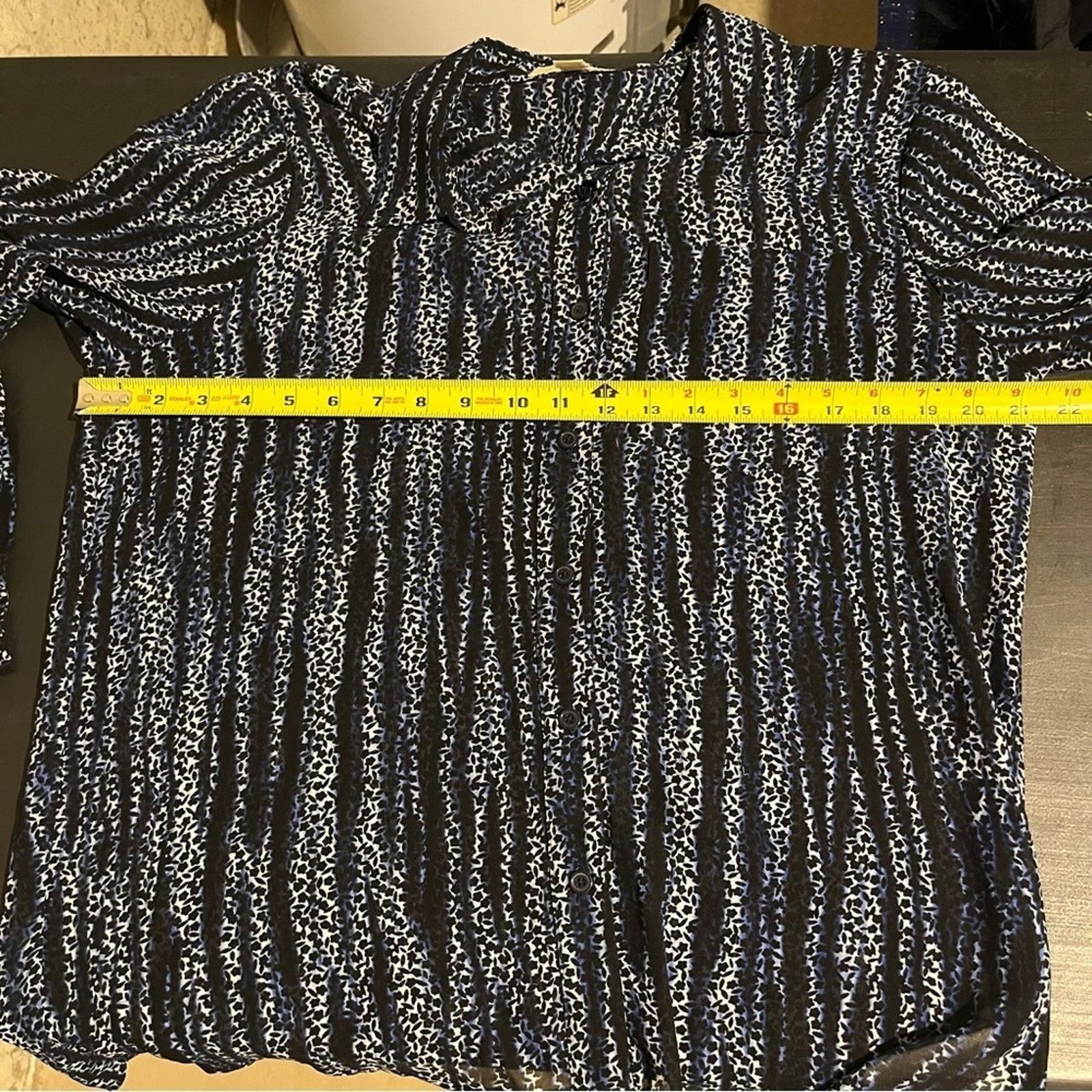 Michael Kors Michael Kors Sheer Blue Collared Dress Shirt Women’s Sz M Size M / US 6-8 / IT 42-44 - 7 Thumbnail