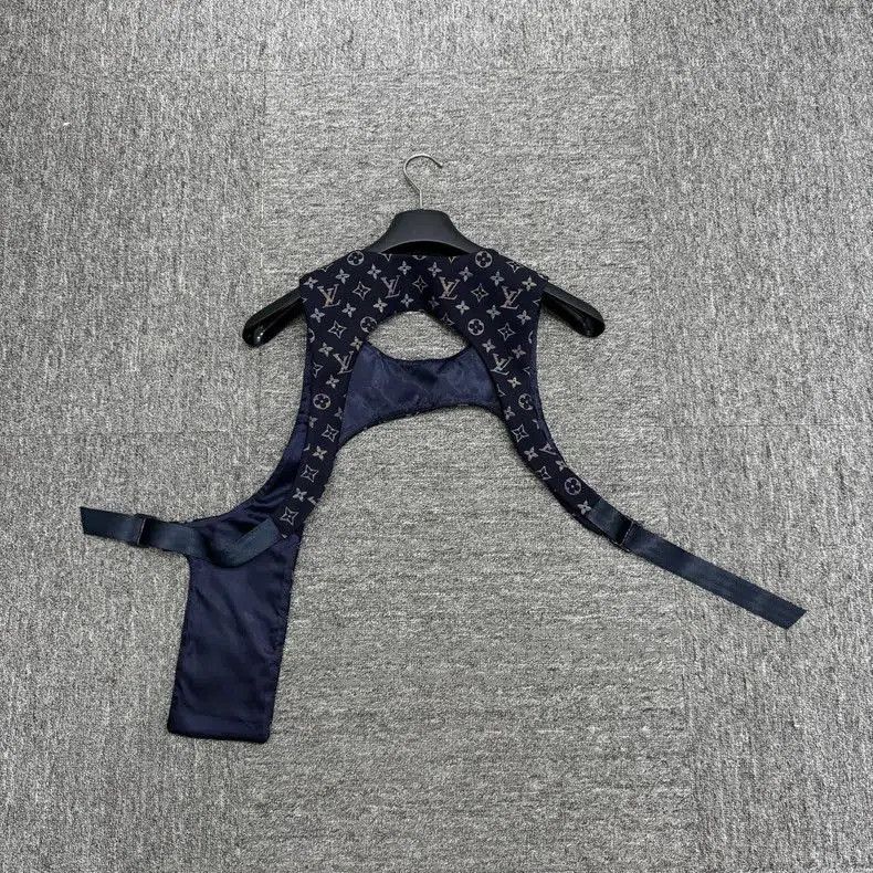 Louis Vuitton Louis Vuitton Monogram Pattern Vest. Size US L / EU 52-54 / 3 - 2 Thumbnail