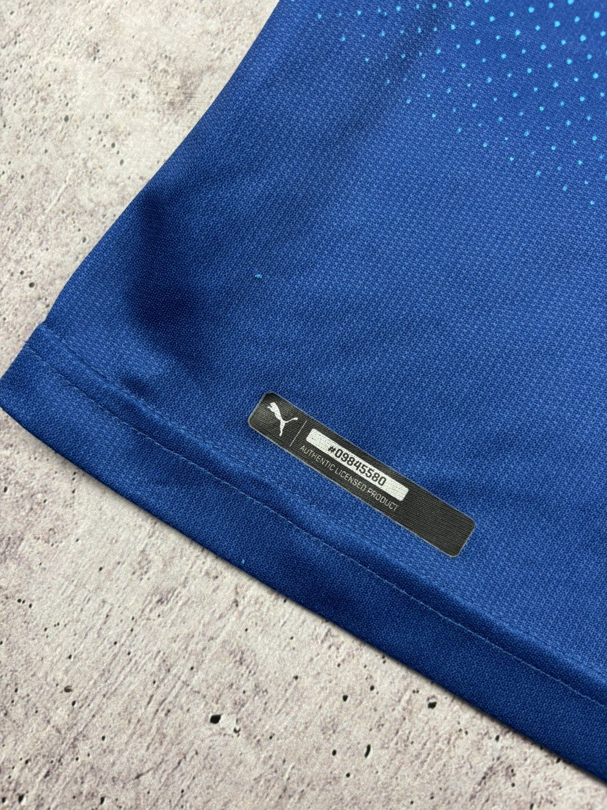 Puma Arsenal 2017/18 vintage jersey size L Size US L / EU 52-54 / 3 - 4 Thumbnail