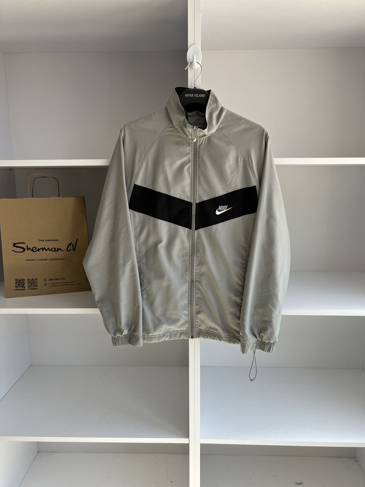 Vintage Nike zip Track Jacket 90s style