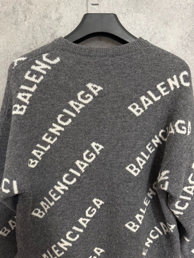 Balenciaga Balenciaga Gray bullet-screen logo sweater Size US XS / EU 42 / 0 - 6 Thumbnail