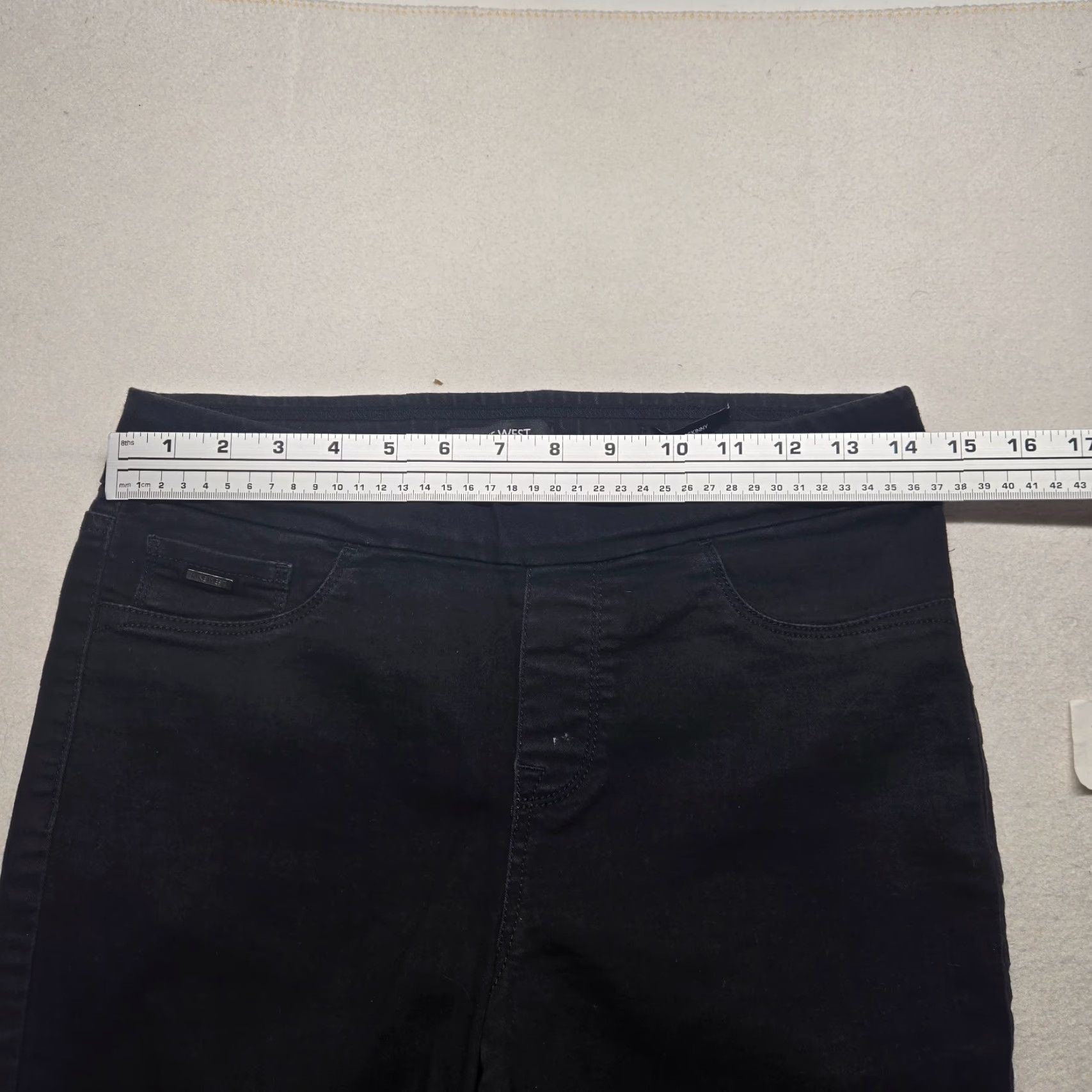 Nine West Nine West Jeans Solid Black Mid Rise Skinny Adult Women Size 8 Denim Cotton Blend 5-Pocket Zipper Stretch Jeans Womens Size 29" - 4 Thumbnail