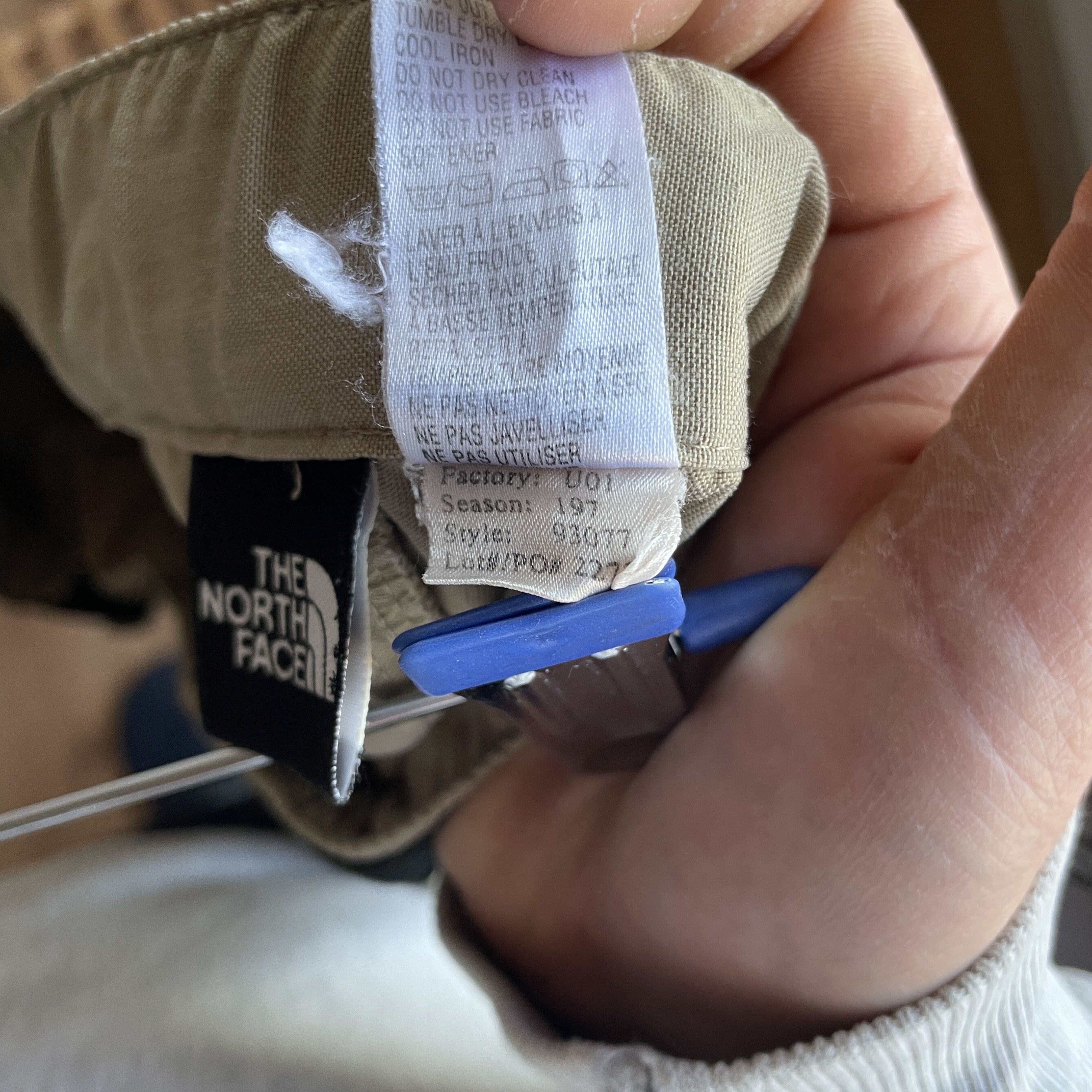 The North Face The North Face Vintage 90's Trekking Hiking Outdoor Shorts Size US 36 / EU 52 - 9 Thumbnail
