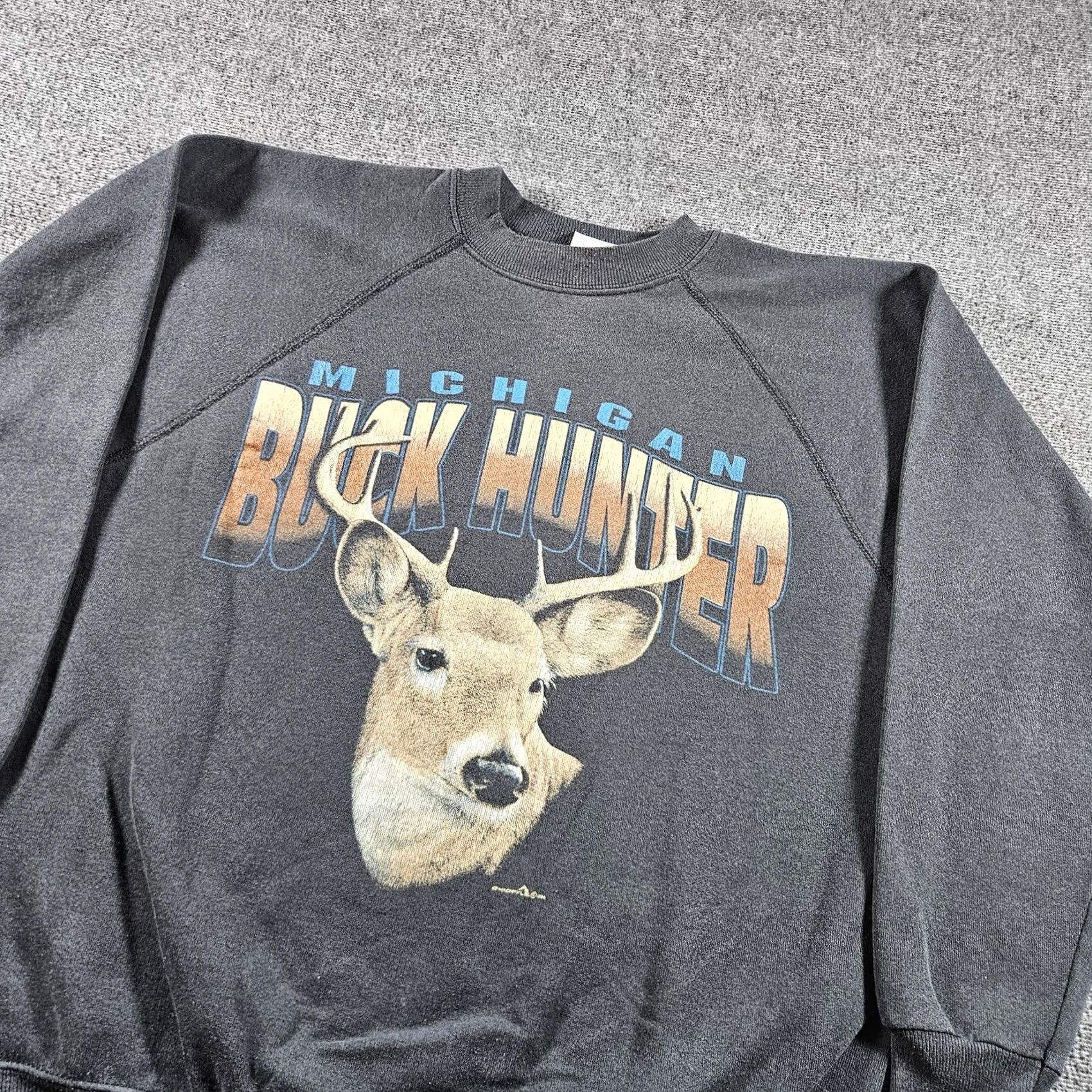 Hanes VINTAGE Hanes Sweatshirt Mens Large Gray Michigan Buck Hunter Deer Graphic 90s Sweatshirt Graphic Print Mens L Gray Buck Hunter Deer 90s Size US L / EU 52-54 / 3 - 3 Thumbnail