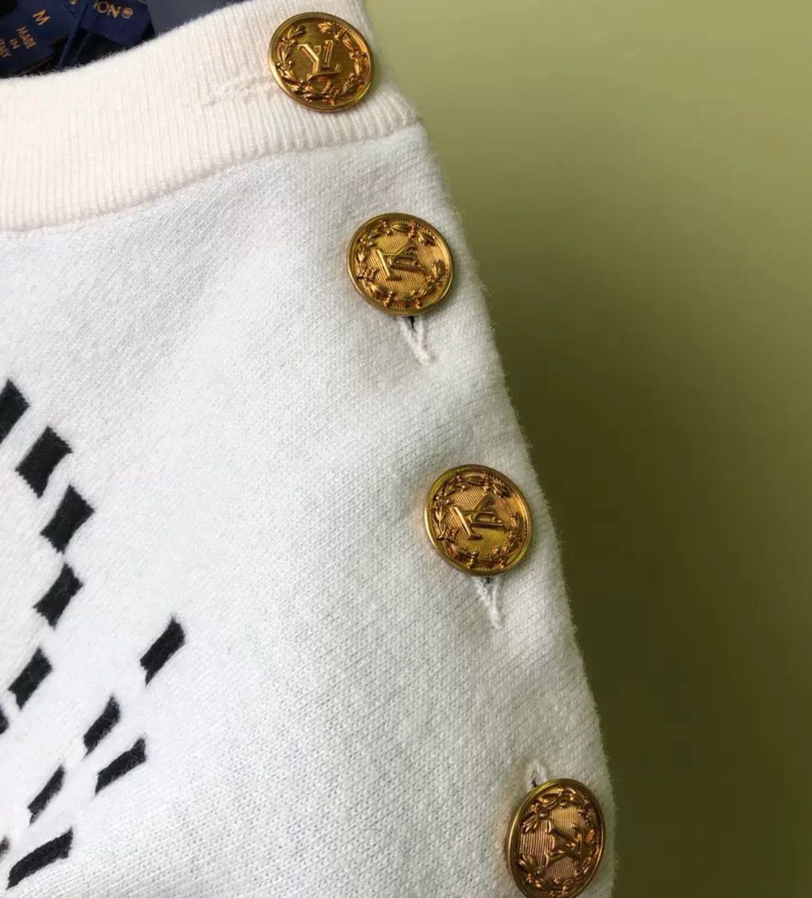 Louis Vuitton Louis Vuitton letter logo inlaid round neck pullover sweater Size US M / EU 48-50 / 2 - 5 Thumbnail