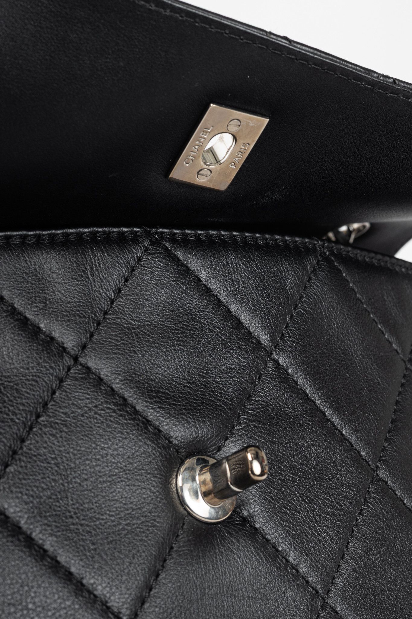 Chanel Chanel 12C In the Business Flap Leather Quilted Shoulder Bag Size ONE SIZE - 10 Thumbnail