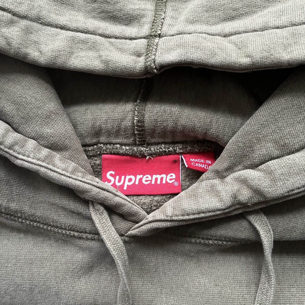 Supreme Supreme Reflective Small Box Logo Hooded Sweatshirt olive L Size US L / EU 52-54 / 3 - 3 Thumbnail