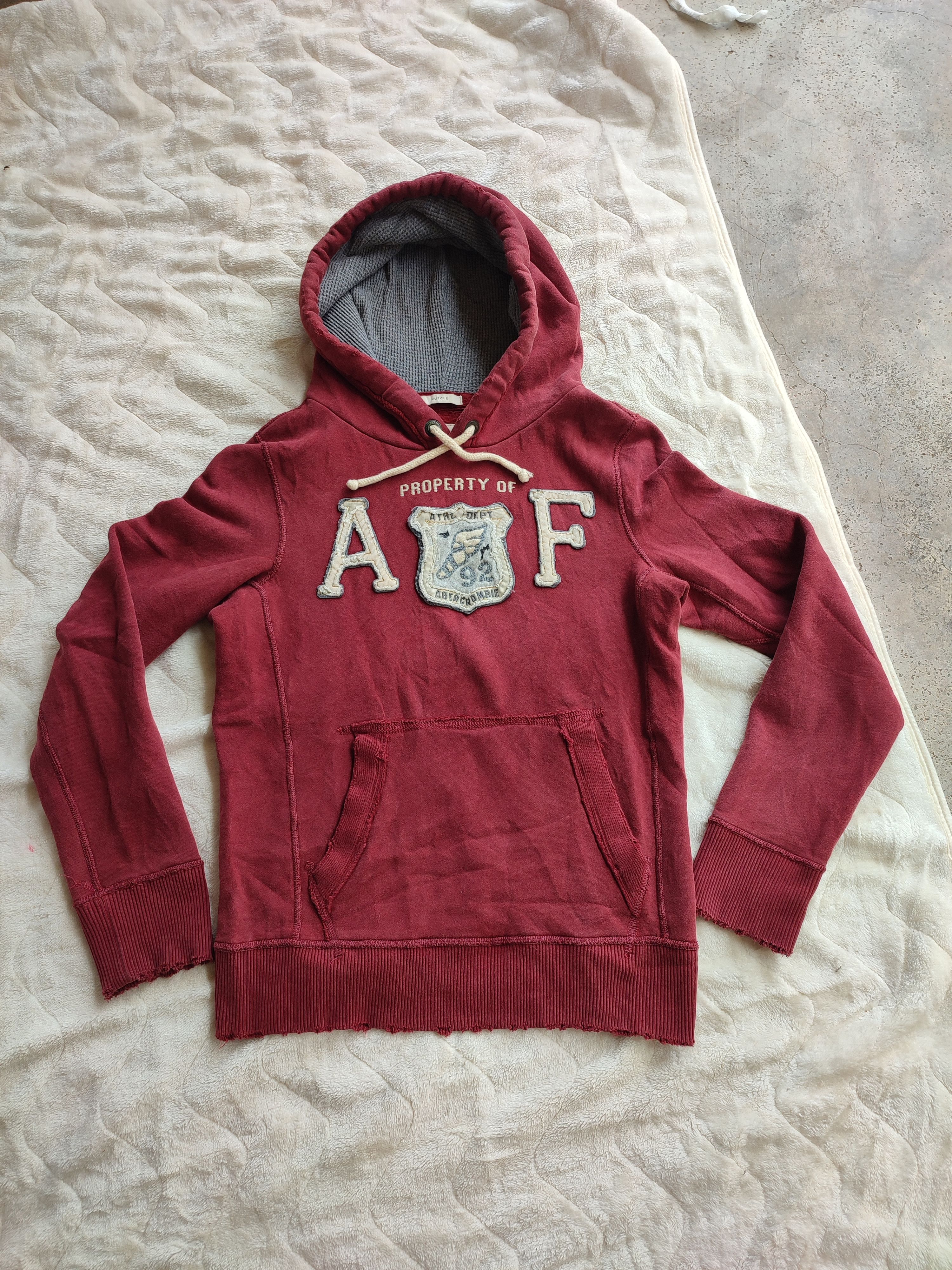 Abercrombie & Fitch Vintage PROPERTY OF ABERCROMBIE FITCH HOODIE Size US S / EU 44-46 / 1 - 13 Thumbnail