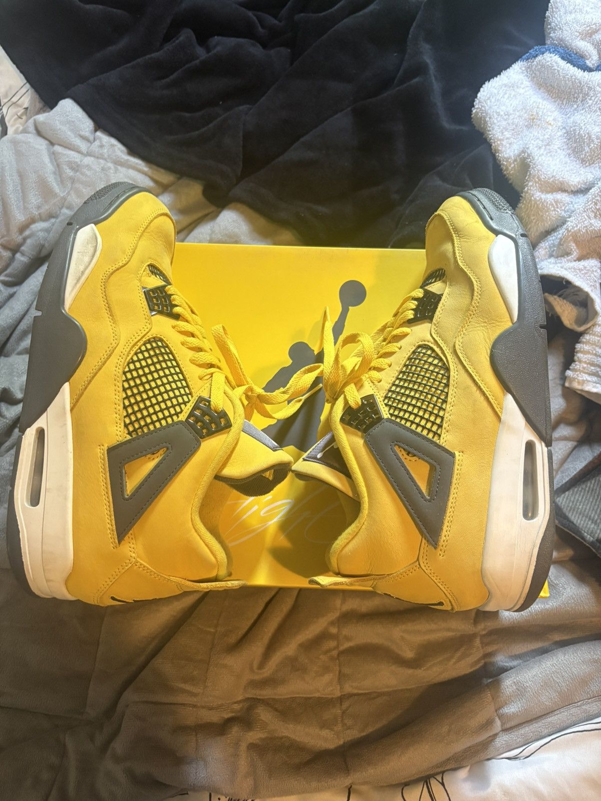 Jordan Brand Jordan 4 lightning Size US 11.5 / EU 44-45 - 4 Thumbnail