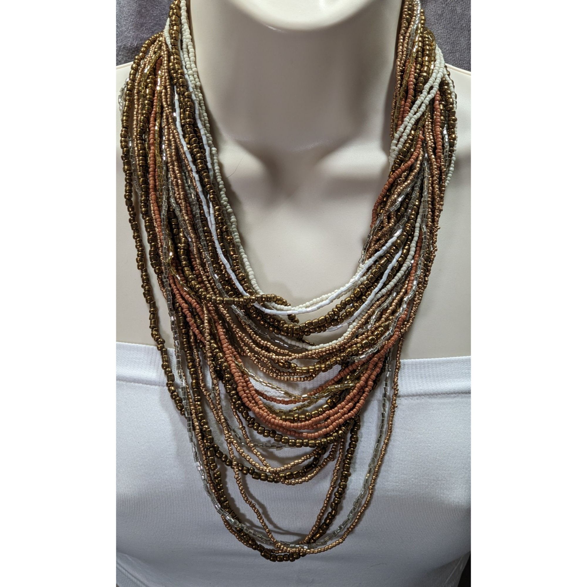 Other Vintage Layered Glass Beaded Necklace With Chunky Lucite Cla Size ONE SIZE - 6 Thumbnail