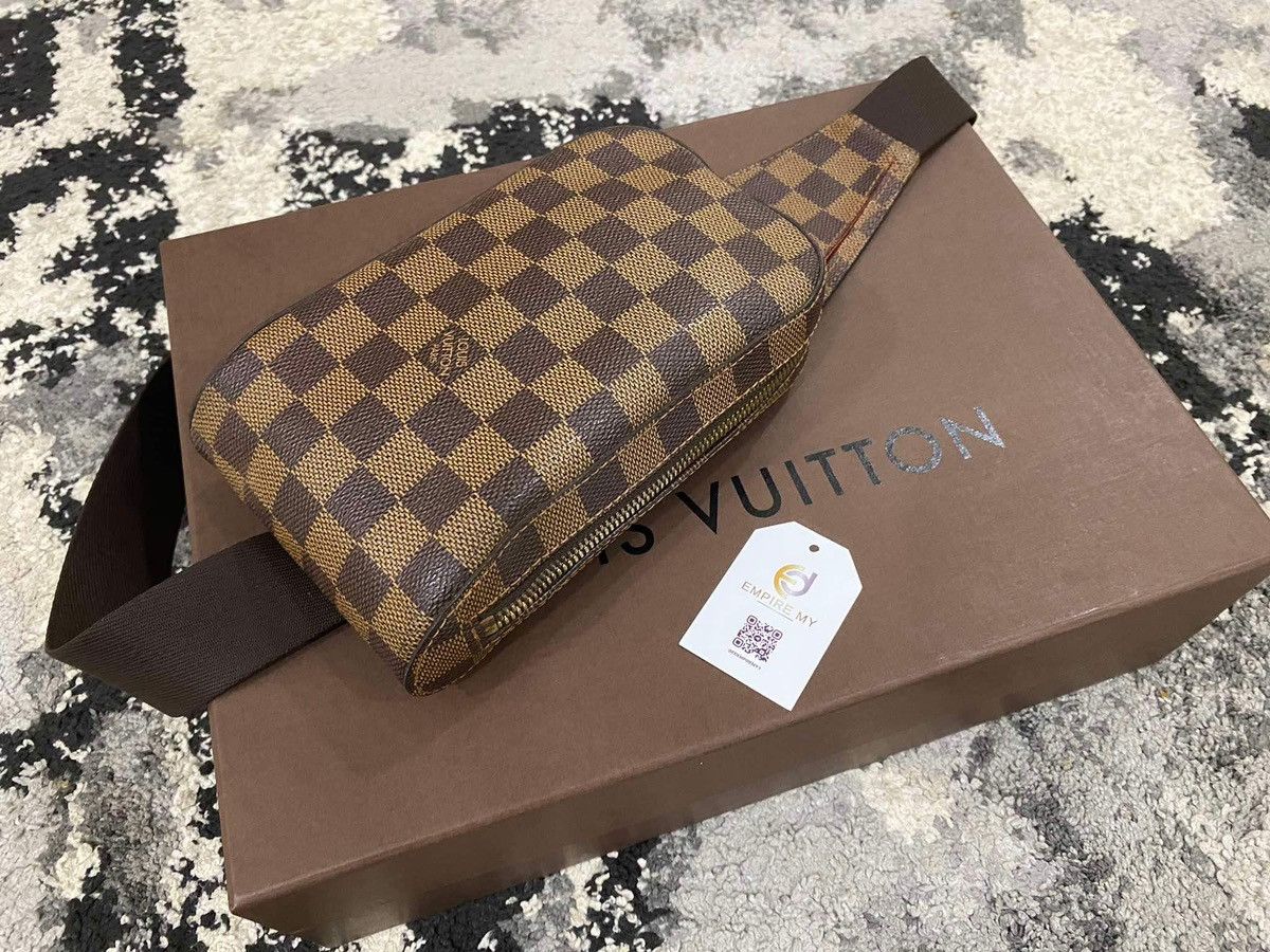 Louis Vuitton Authentic Louis Vuitton Damier Ebene Crossbody Size ONE SIZE - 3 Thumbnail